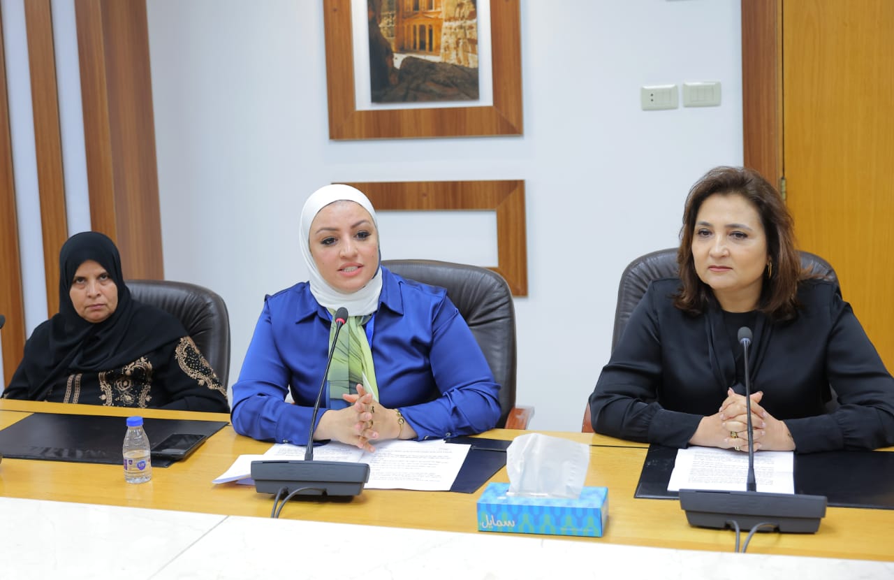 Madar Al-Saa Images 0.5426503703380374