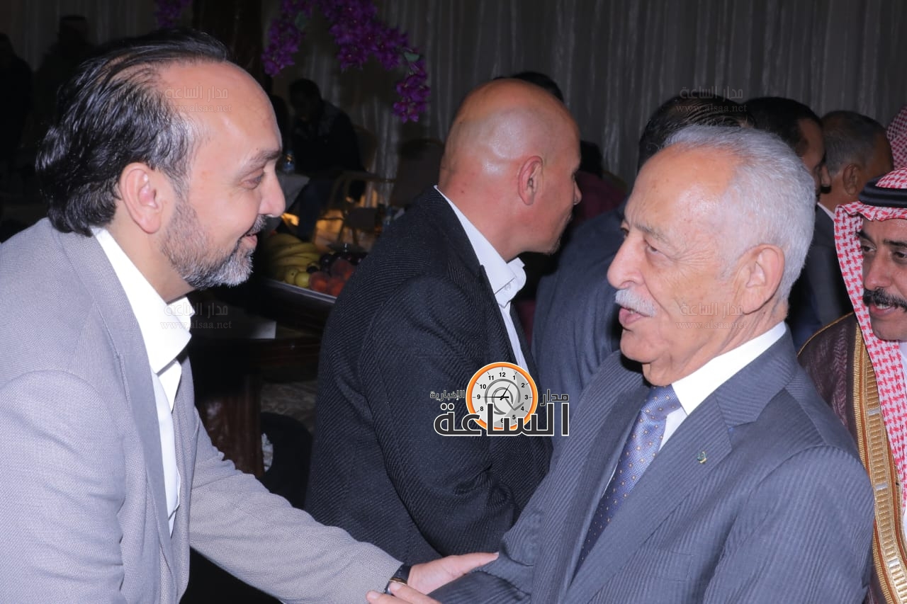 Madar Al-Saa Images 0.548596878456939