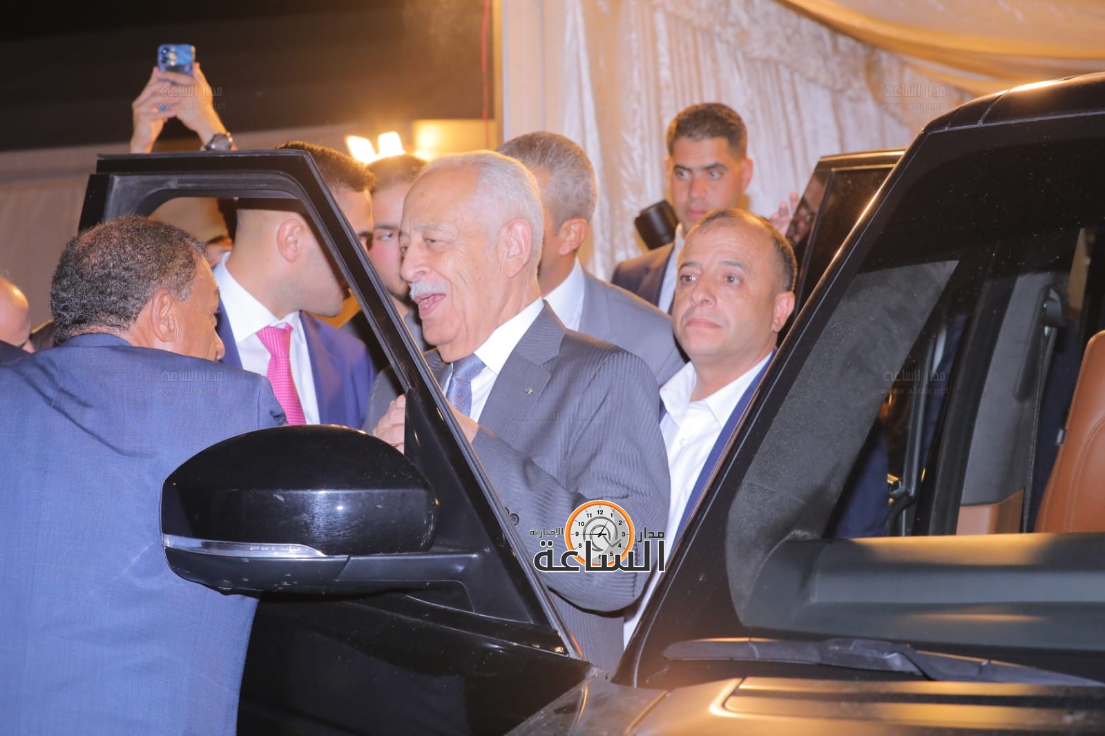 Madar Al-Saa Images 0.9641455648259714