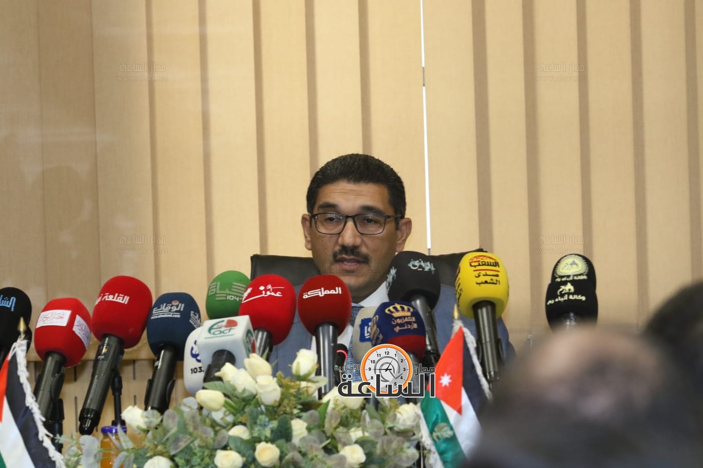 Madar Al-Saa Images 0.28998245786390475