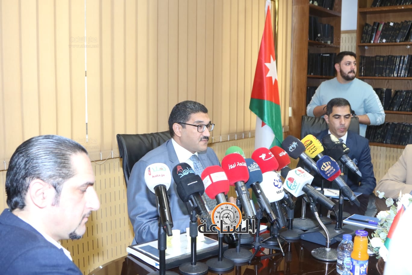 Madar Al-Saa Images 0.3369740226460517