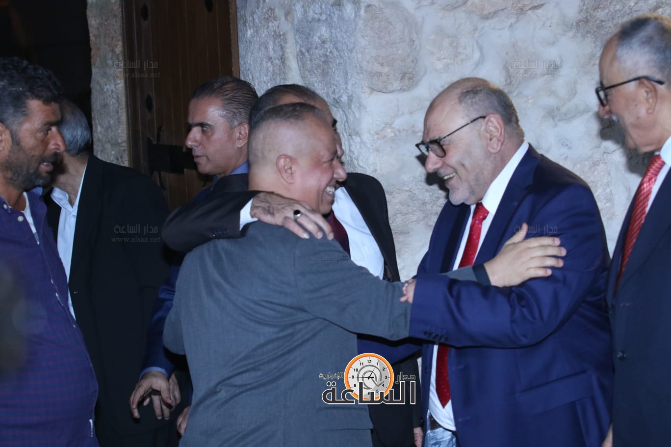 Madar Al-Saa Images 0.6579134031894873