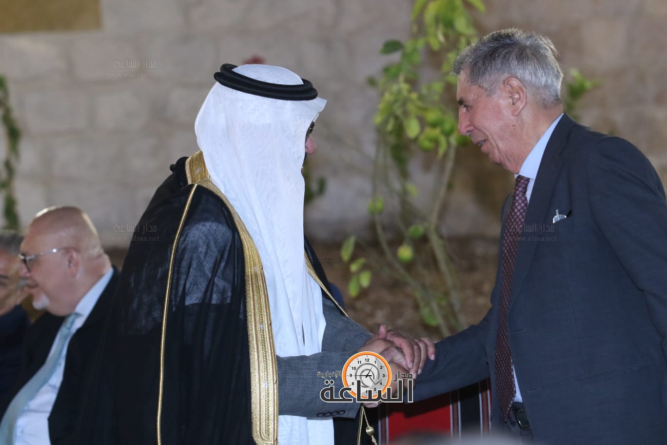 Madar Al-Saa Images 0.6128170829970518