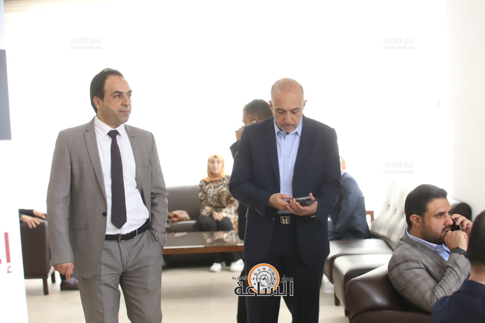 Madar Al-Saa Images 0.9009325141241658