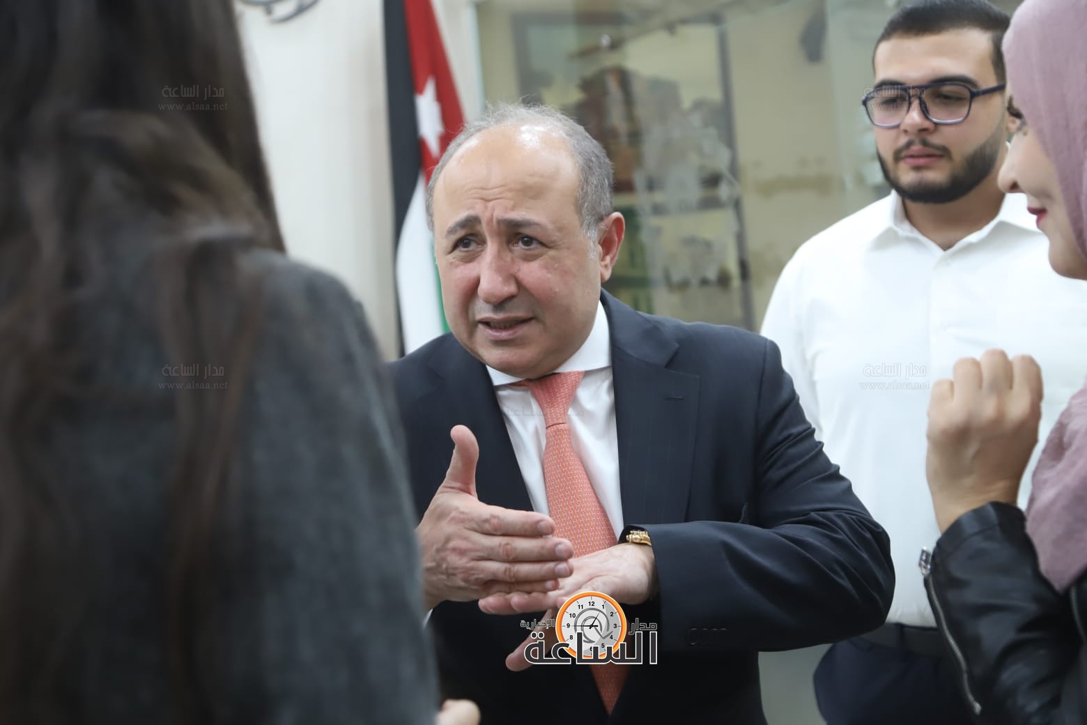 Madar Al-Saa Images 0.30359035750889407