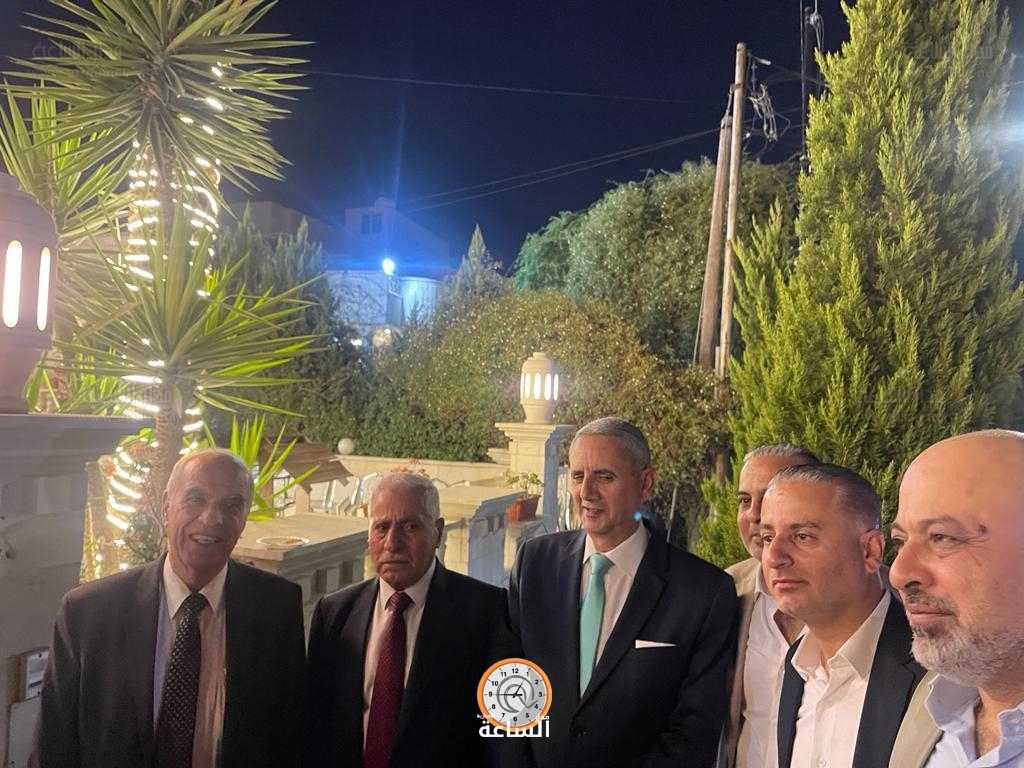 Madar Al-Saa Images 0.02985835602506781