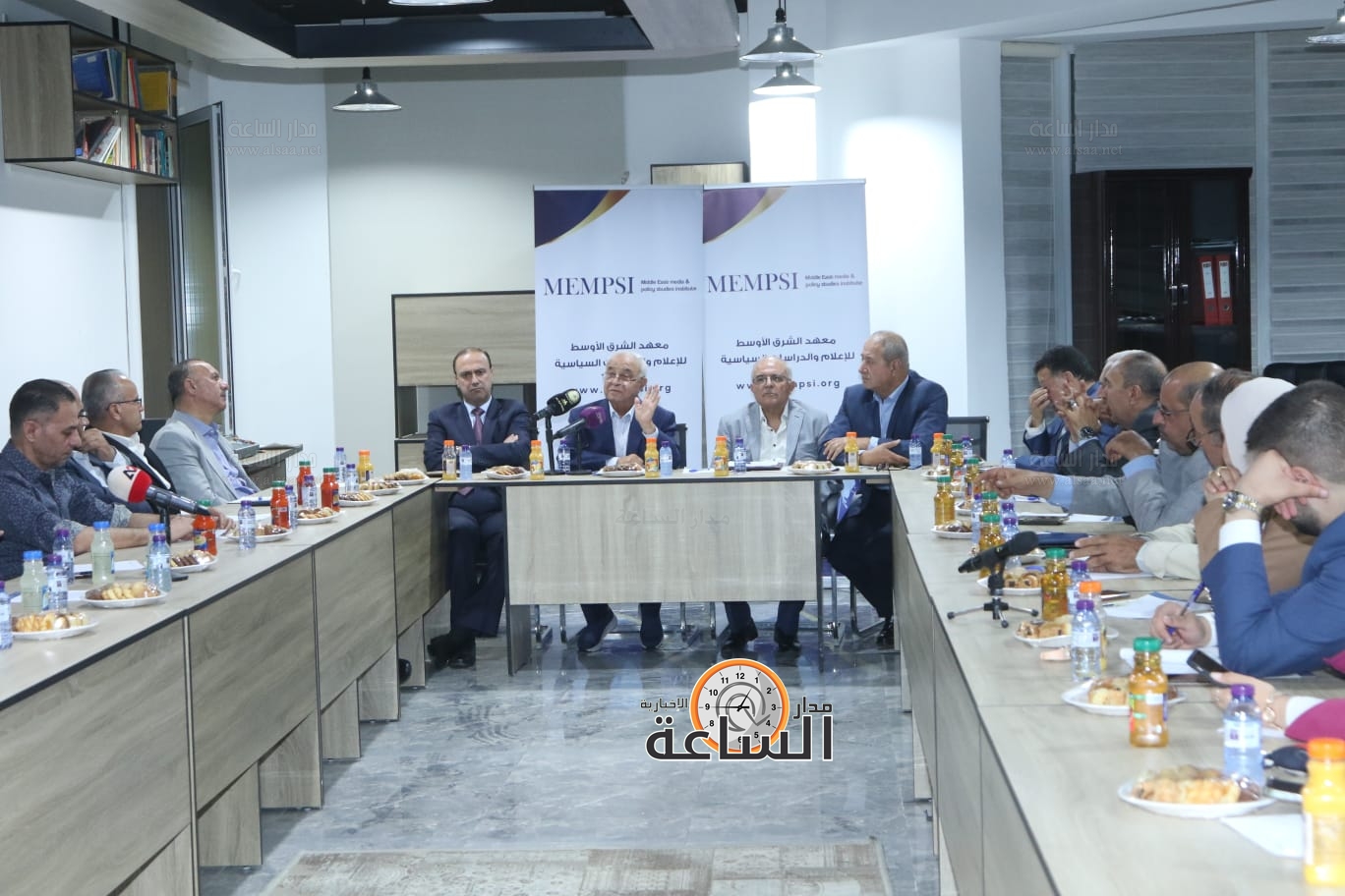 Madar Al-Saa Images 0.2749268493289325