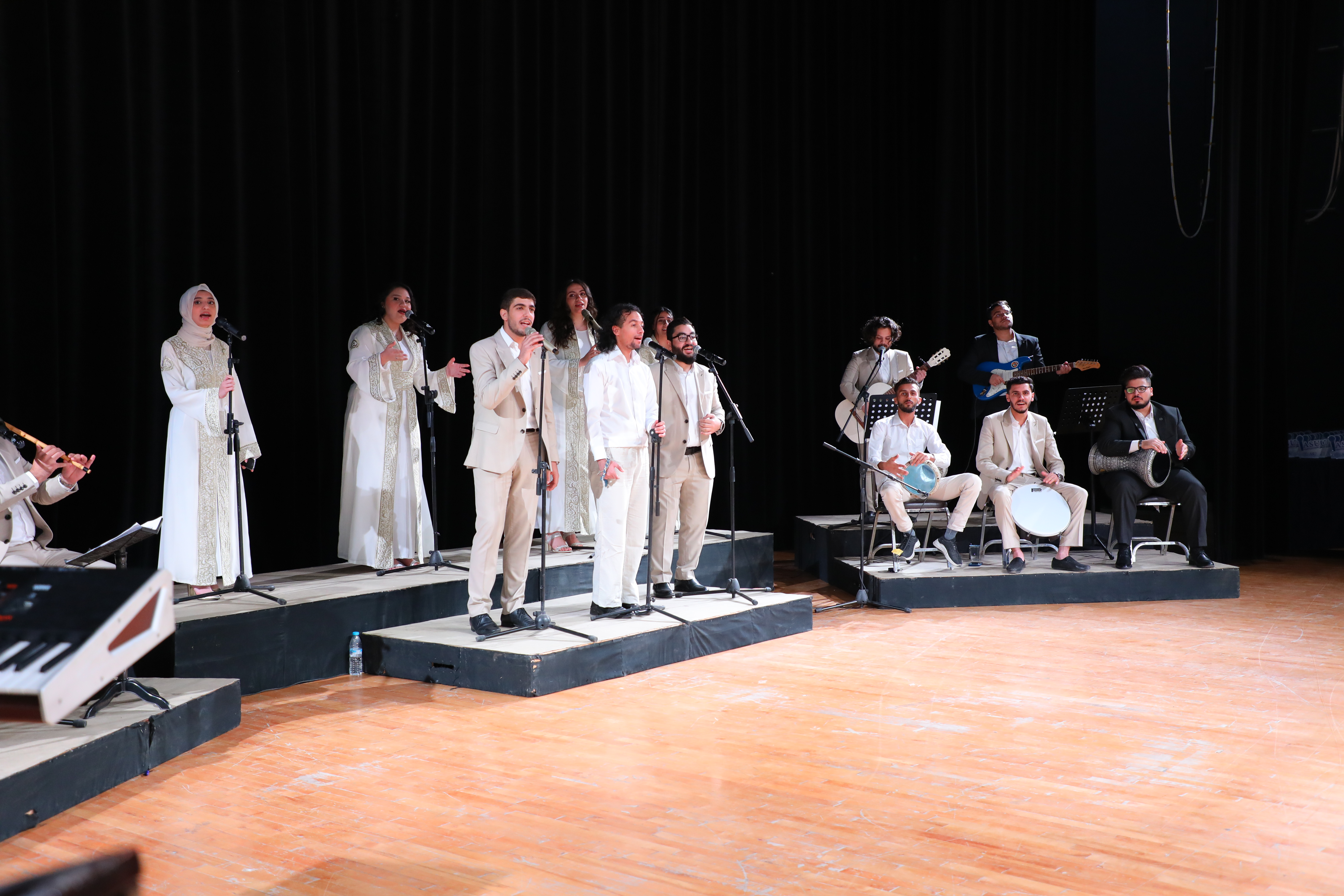 Madar Al-Saa Images 0.45795320313818233