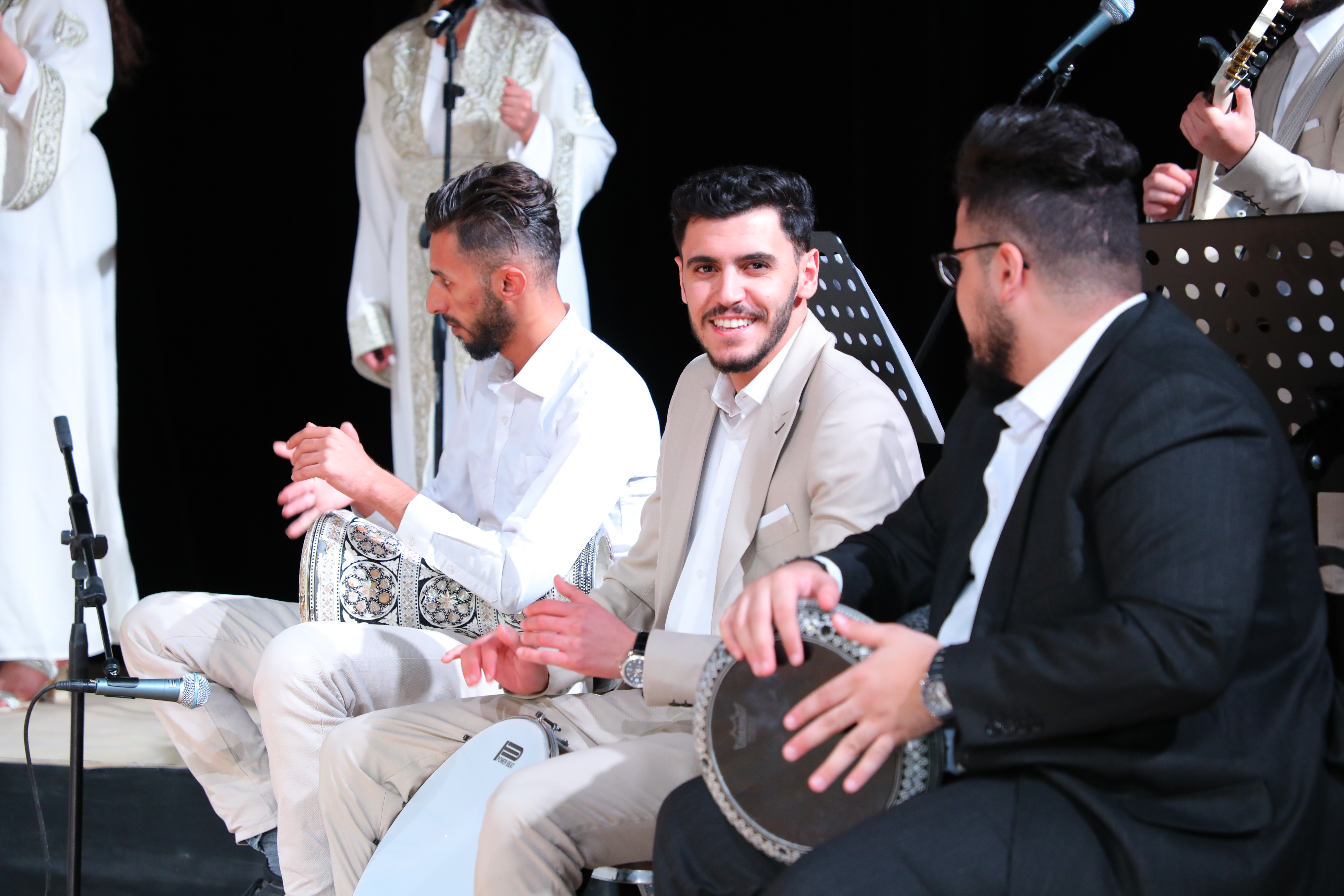 Madar Al-Saa Images 0.971150305017281