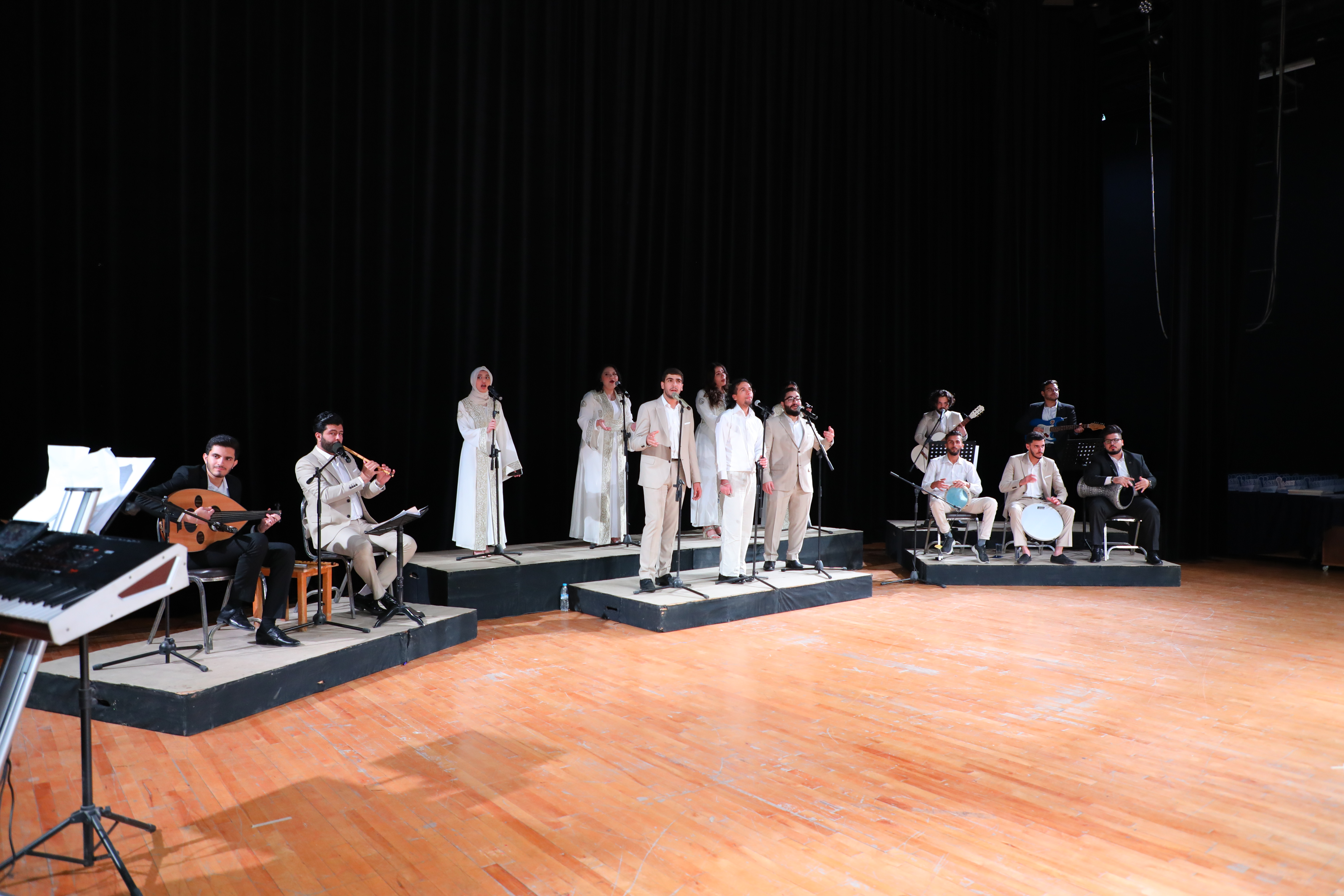 Madar Al-Saa Images 0.48164116766875464