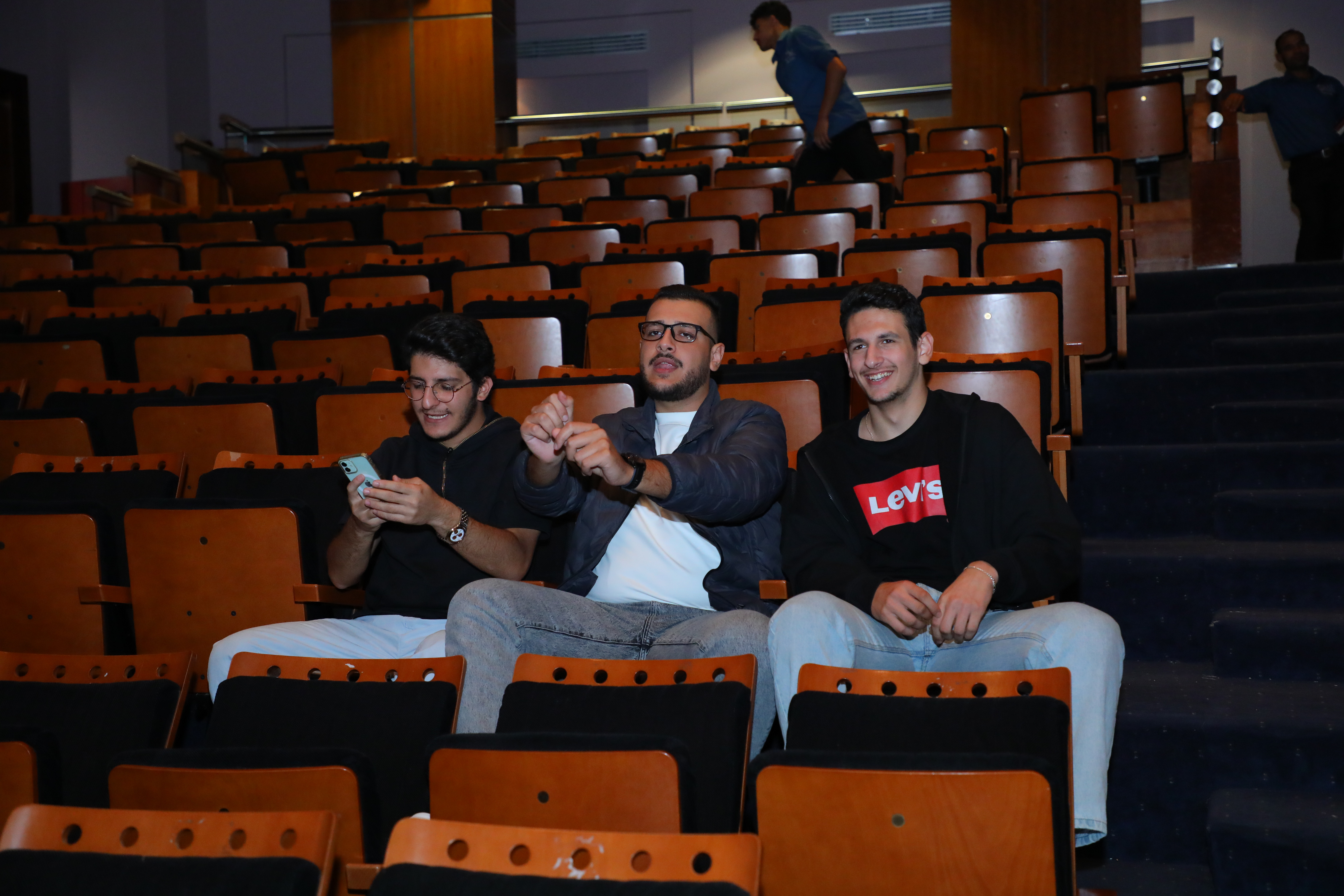 Madar Al-Saa Images 0.5550239435610387