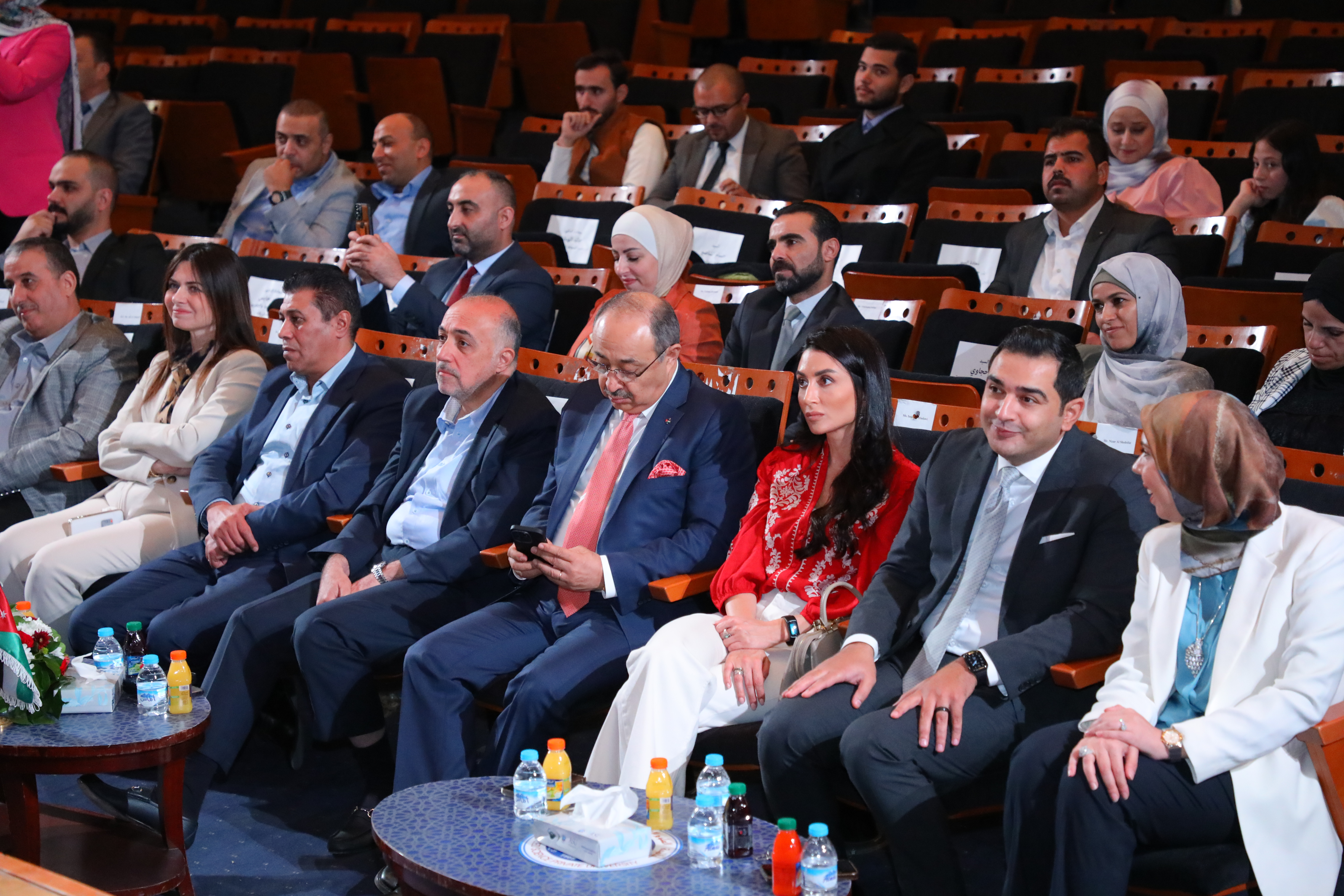 Madar Al-Saa Images 0.6214126611280204