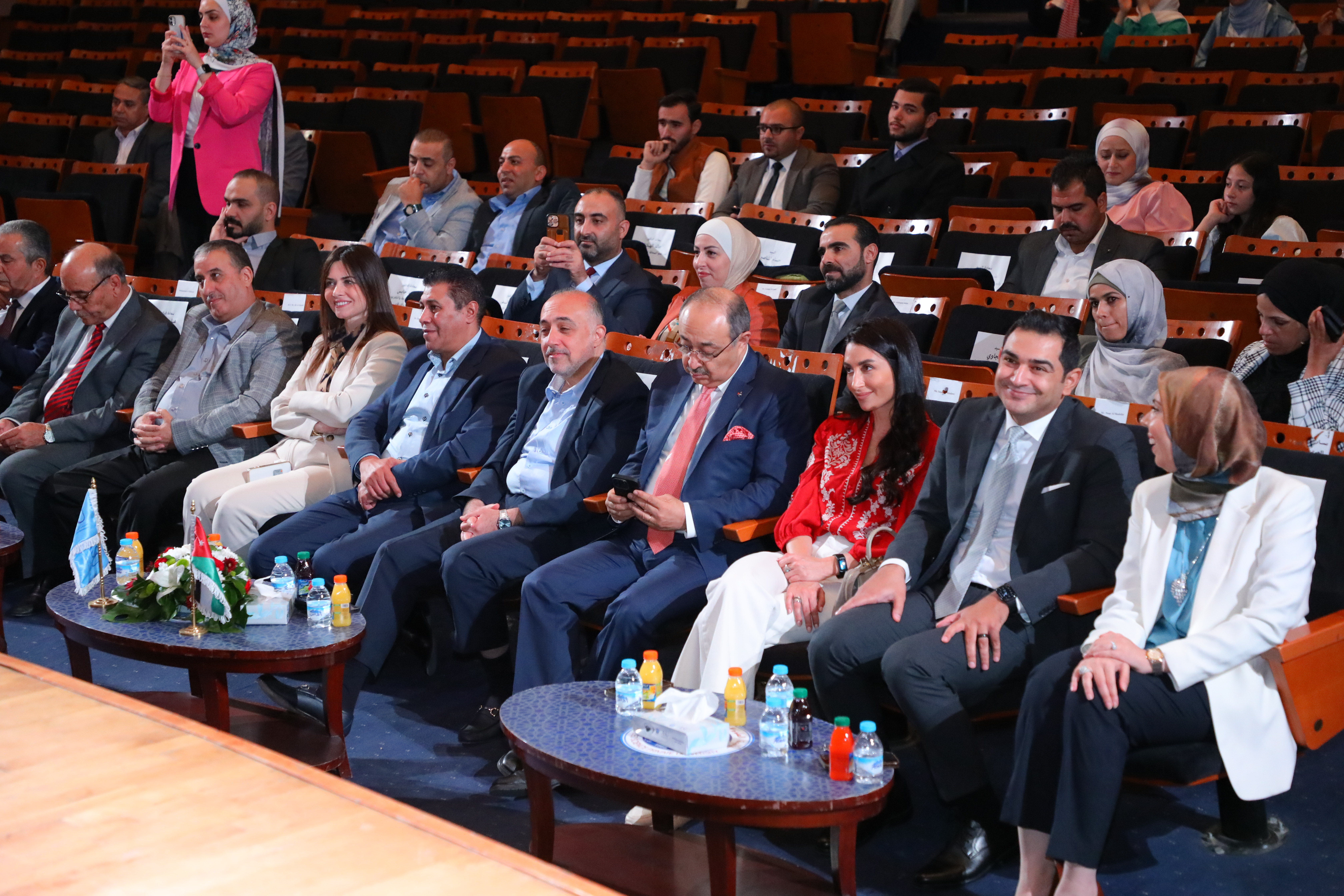 Madar Al-Saa Images 0.7969923733212323