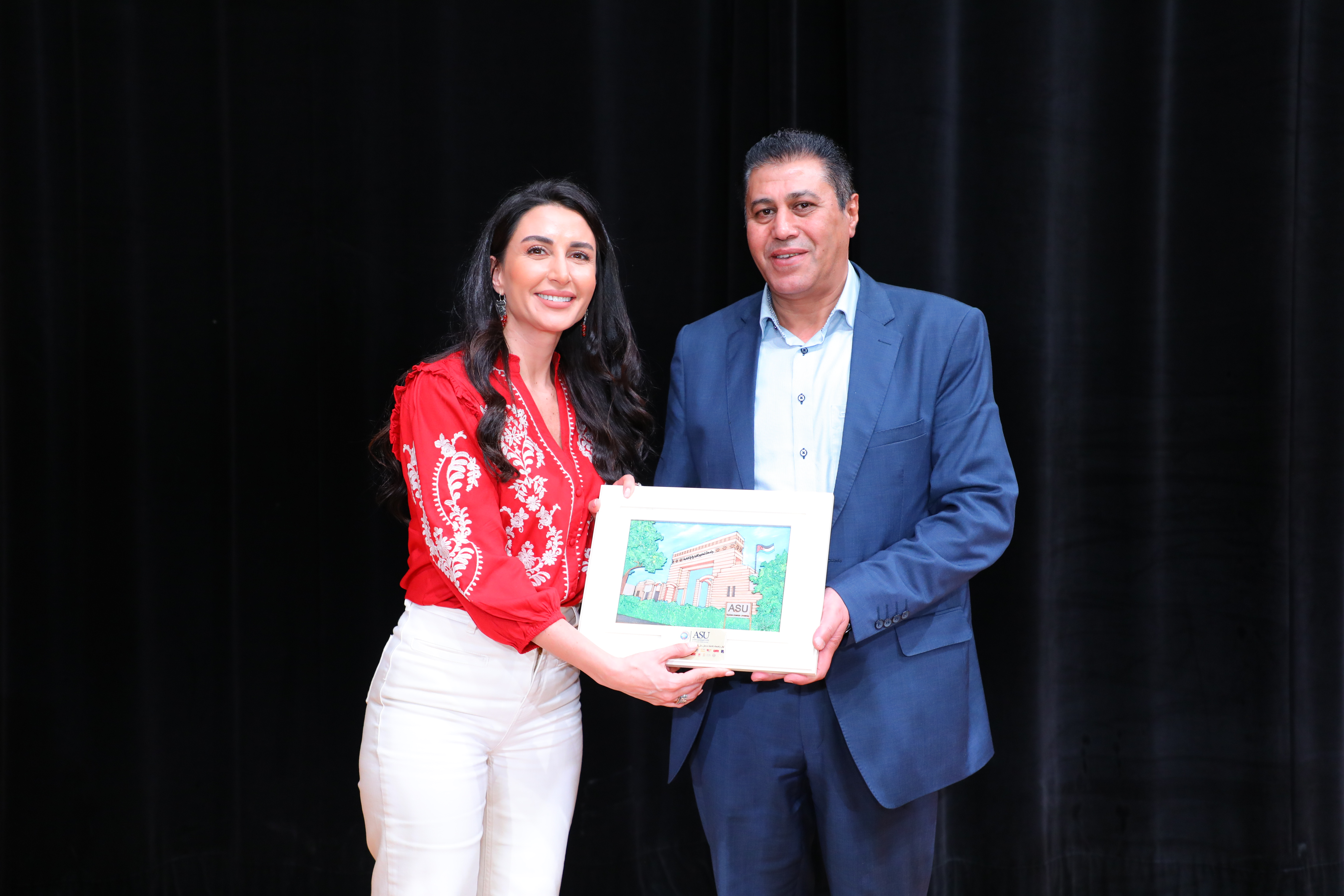 Madar Al-Saa Images 0.6642578862615147