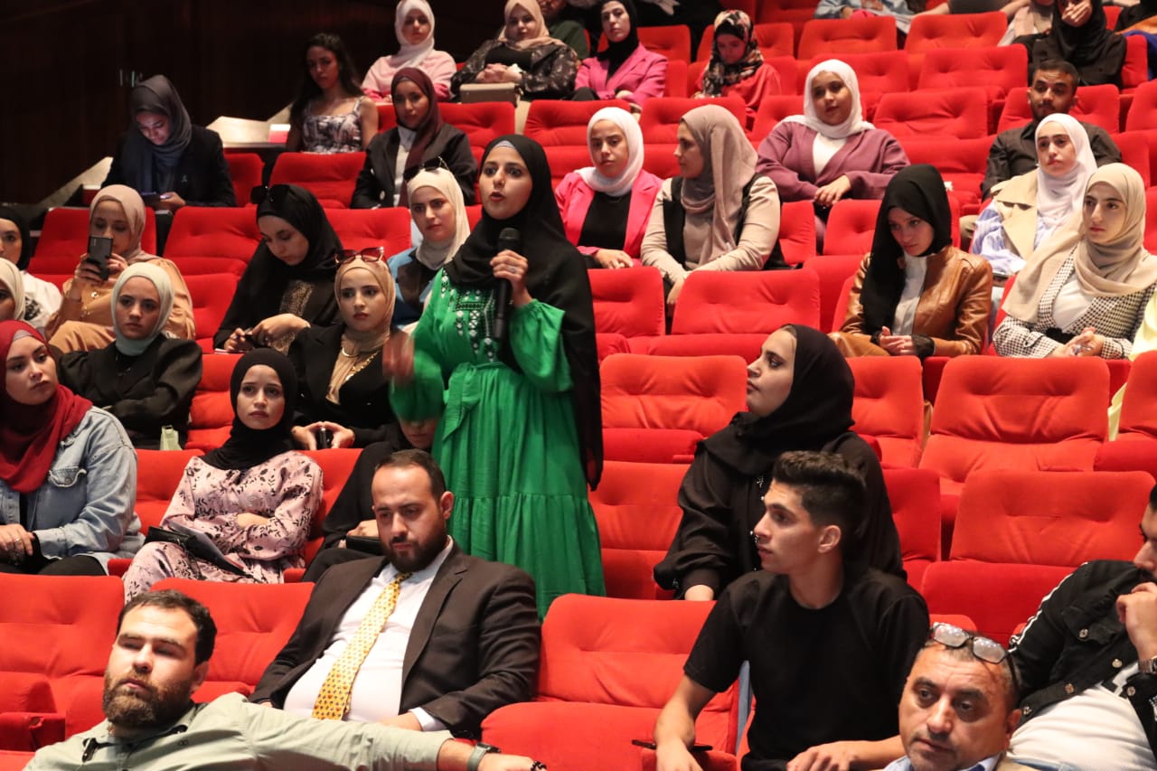 Madar Al-Saa Images 0.5720791721818328