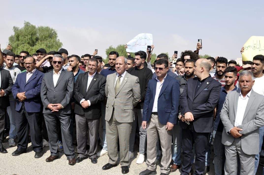 Madar Al-Saa Images 0.8708004597995265