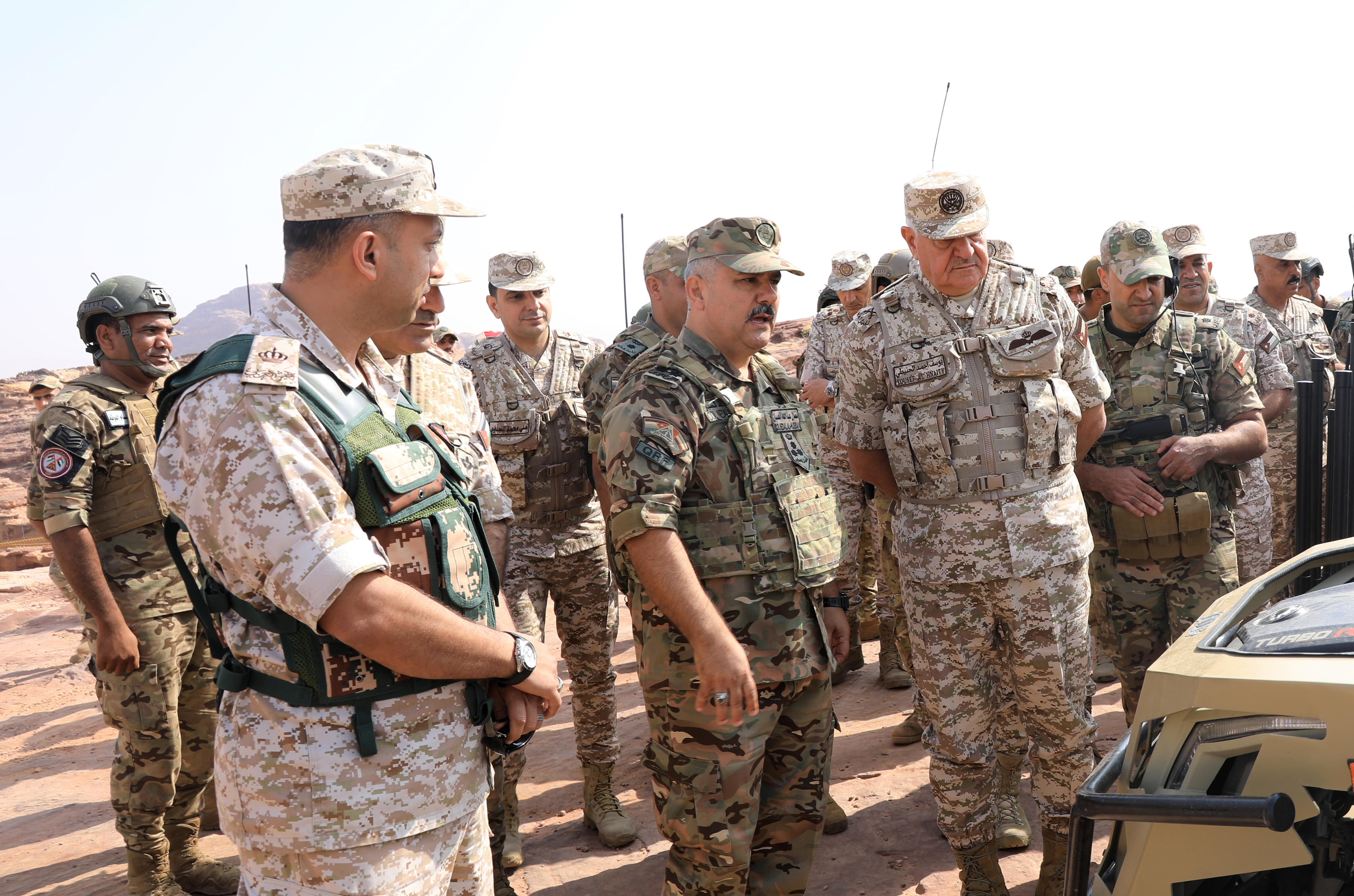 Madar Al-Saa Images 0.553888543170155