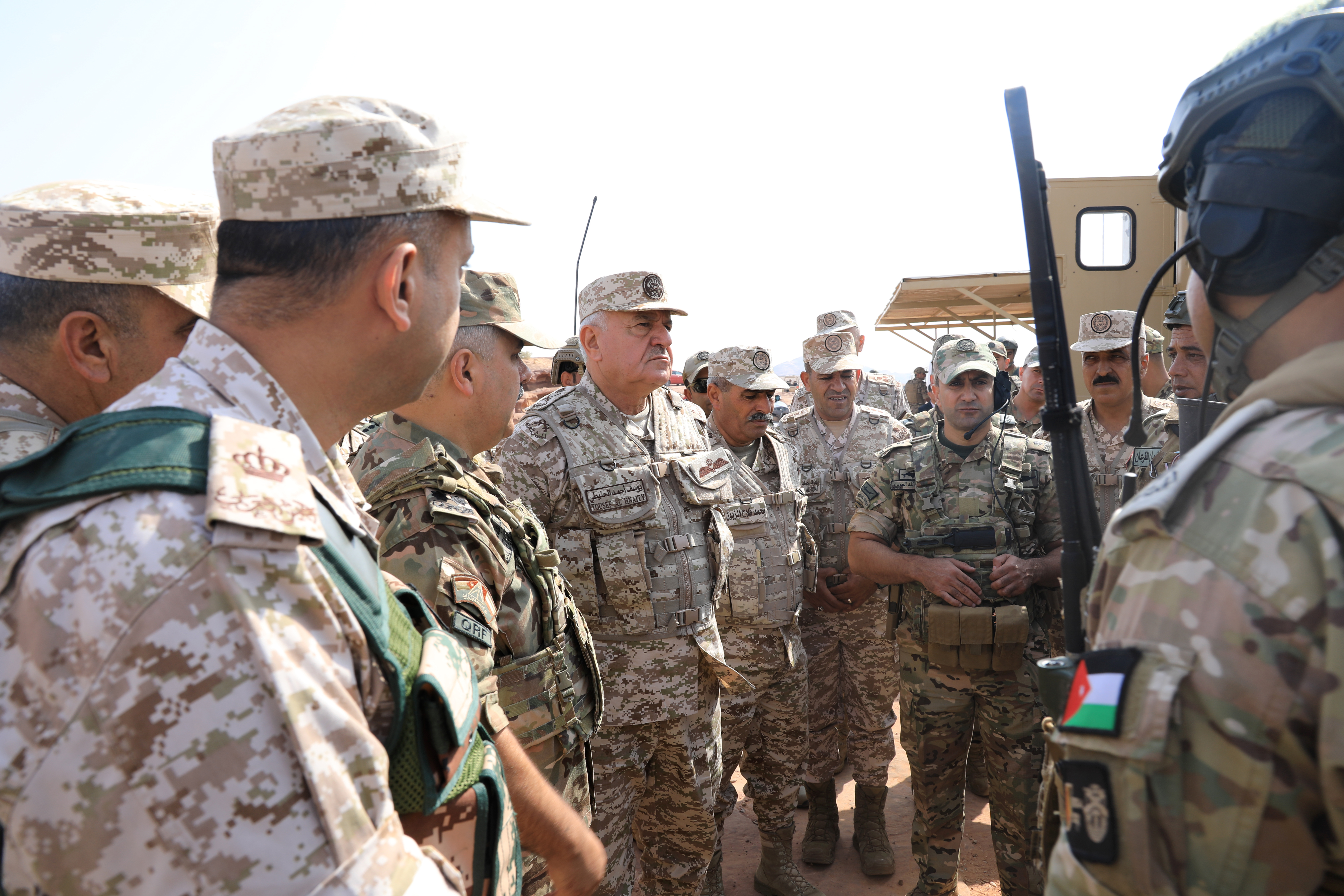 Madar Al-Saa Images 0.4785897716505363