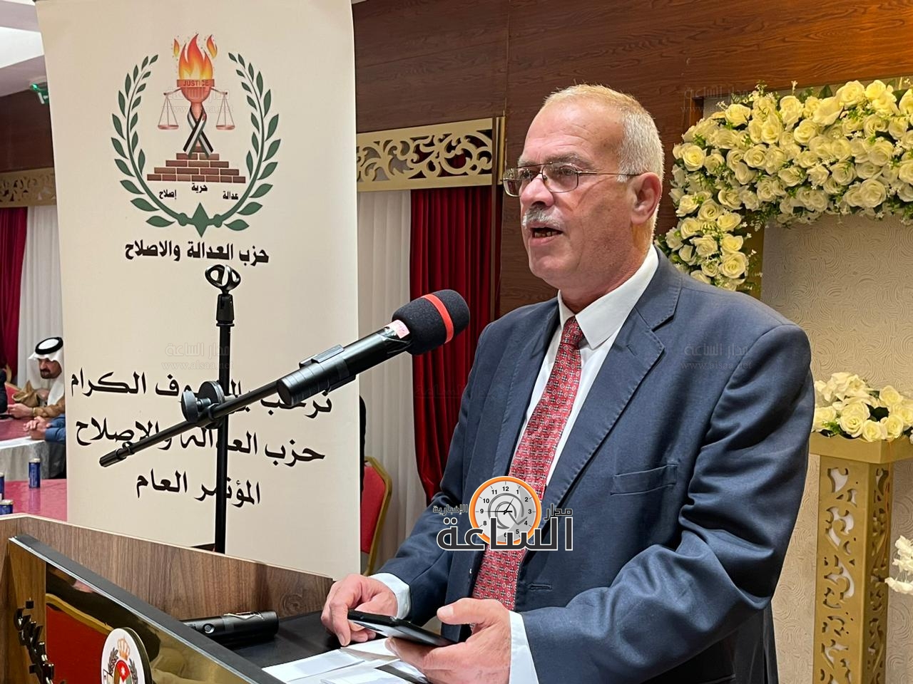 Madar Al-Saa Images 0.04717330511974027