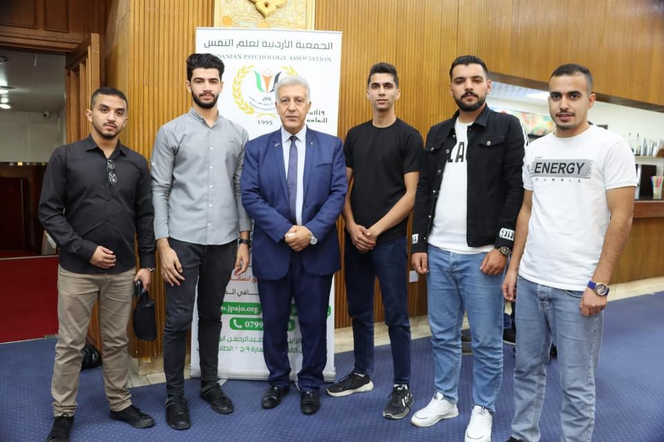 Madar Al-Saa Images 0.02755101673911131