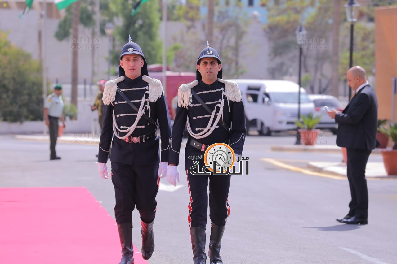 Madar Al-Saa Images 0.7487925479567454