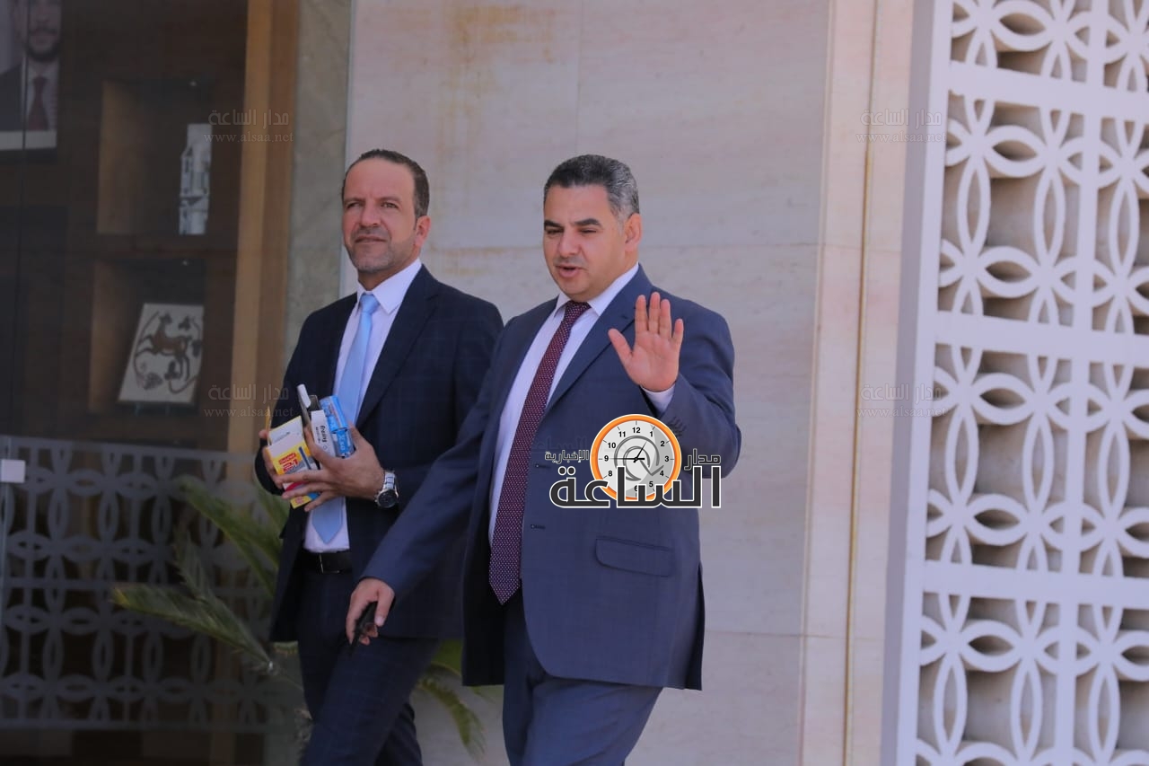 Madar Al-Saa Images 0.3792924342283739