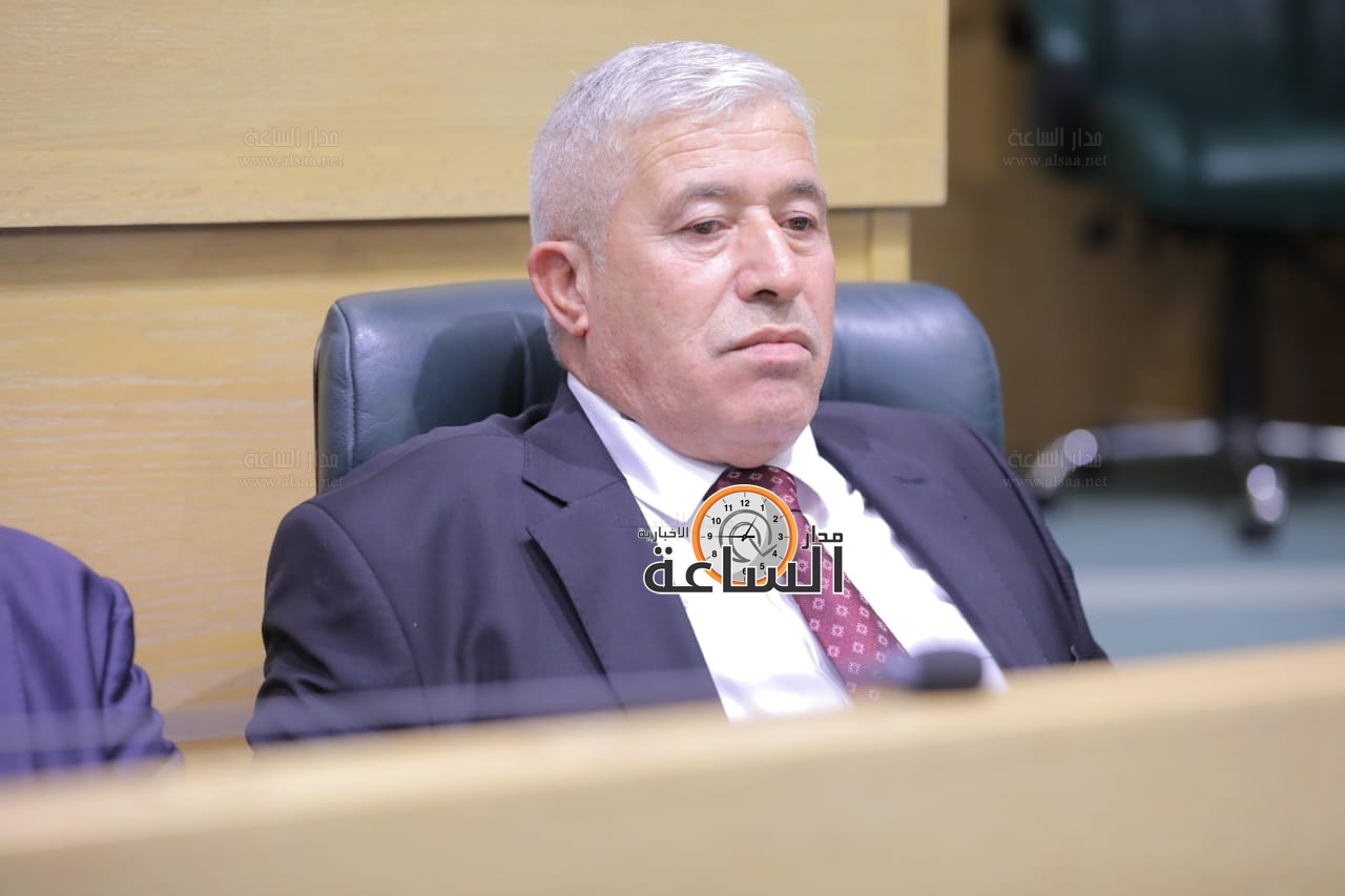 Madar Al-Saa Images 0.6857857373595218