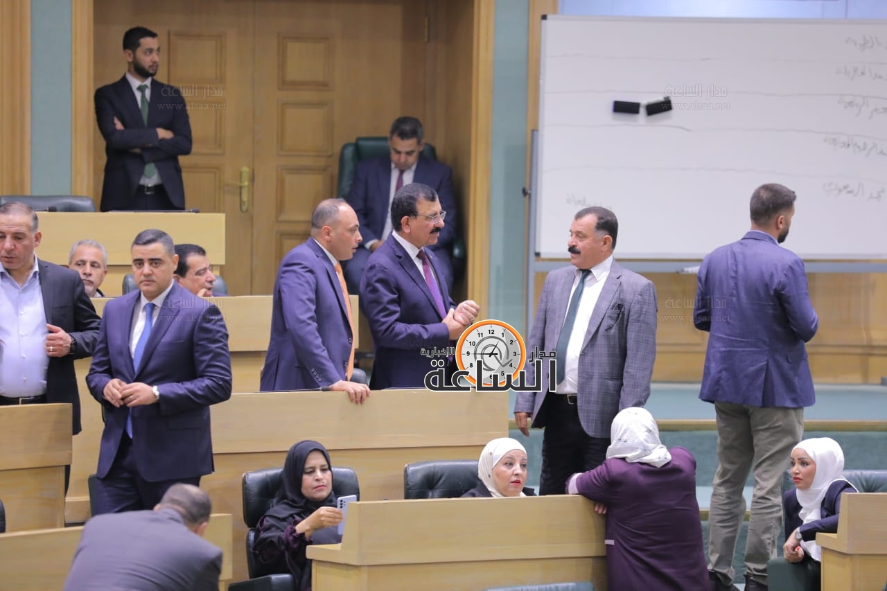 Madar Al-Saa Images 0.5309105495734361