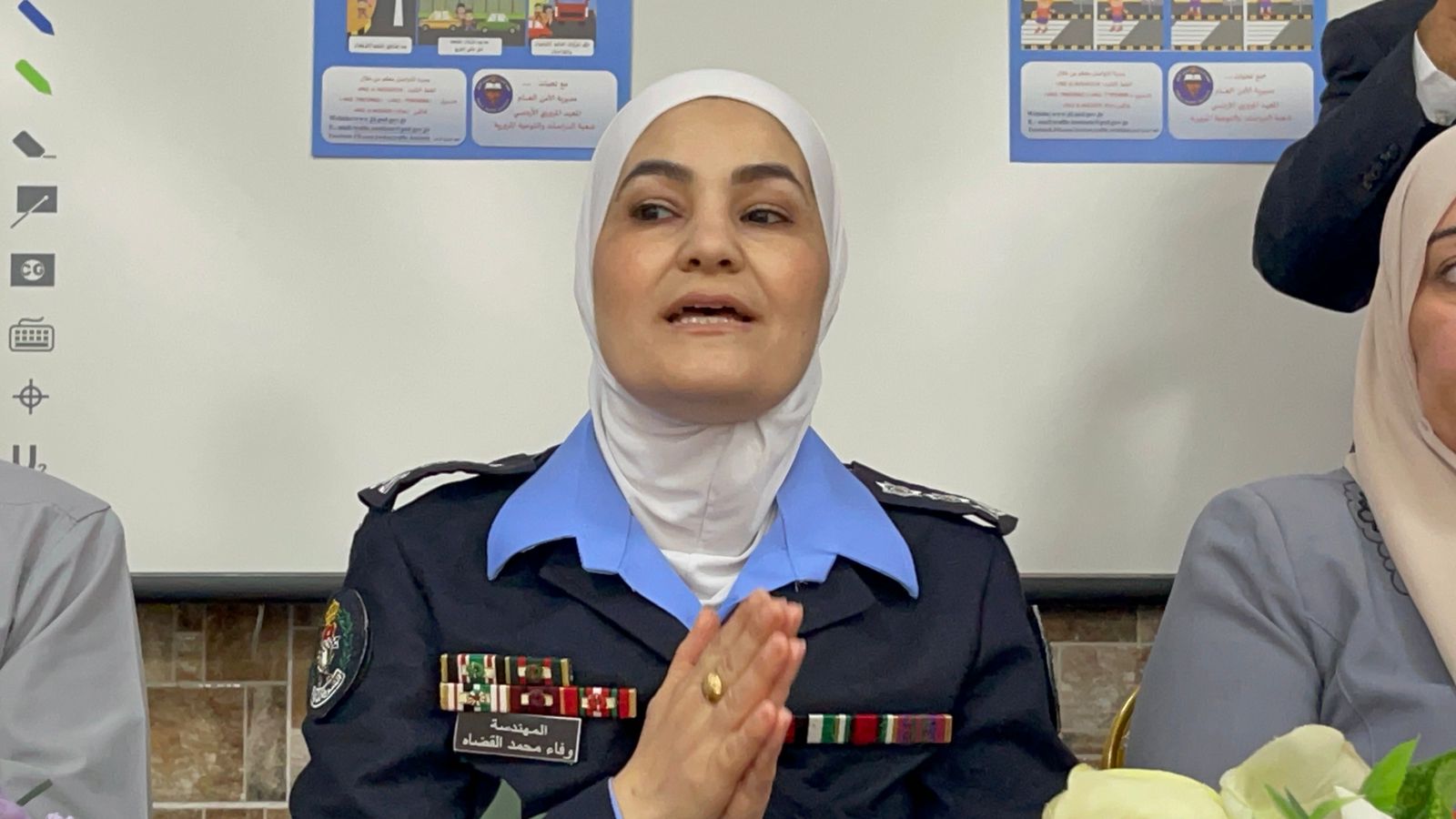 Madar Al-Saa Images 0.17308179536424584