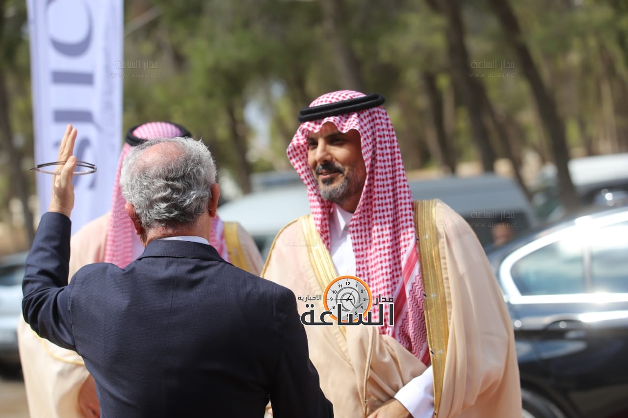 Madar Al-Saa Images 0.055418897898399155