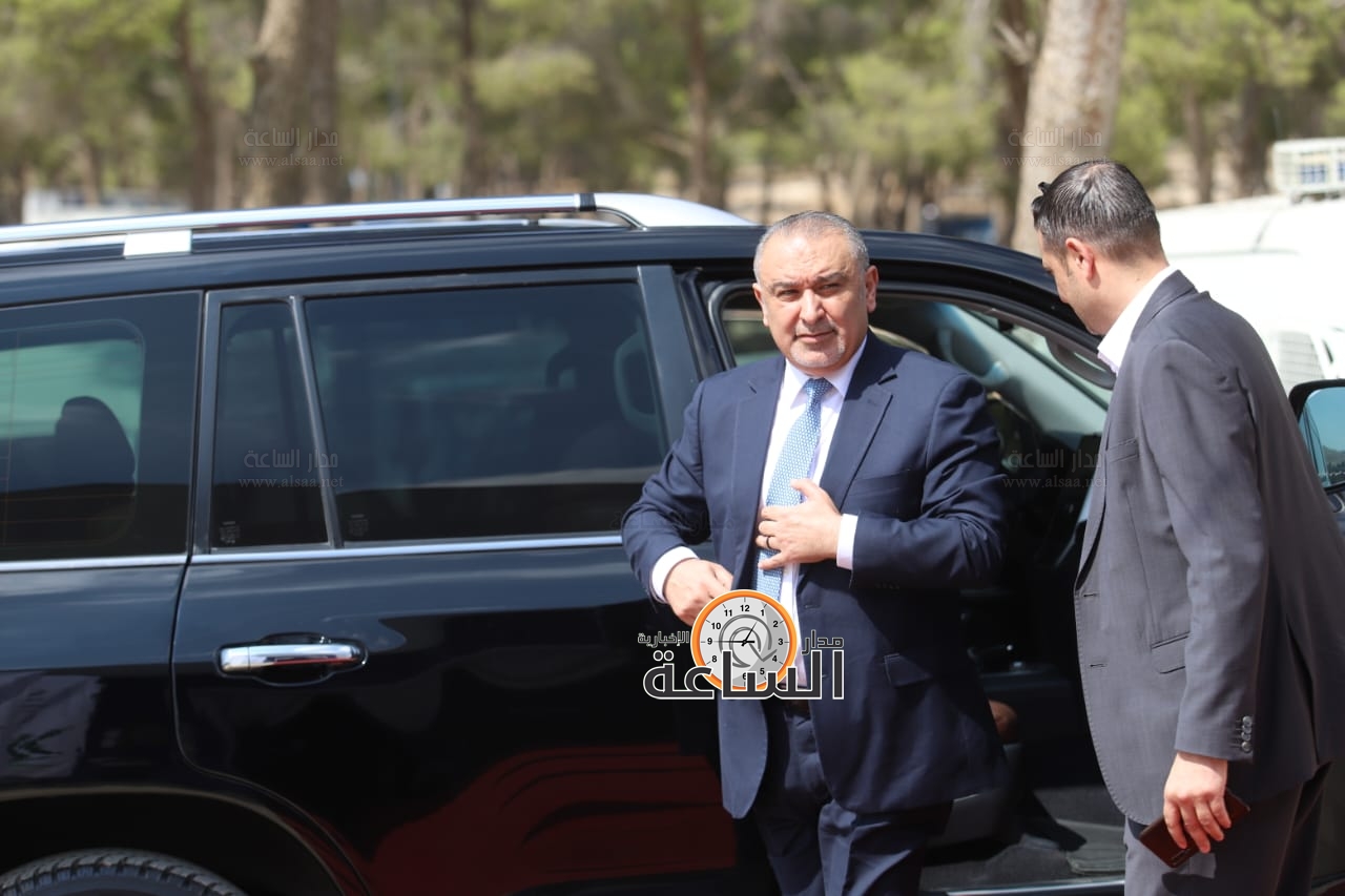 Madar Al-Saa Images 0.9906104039973502