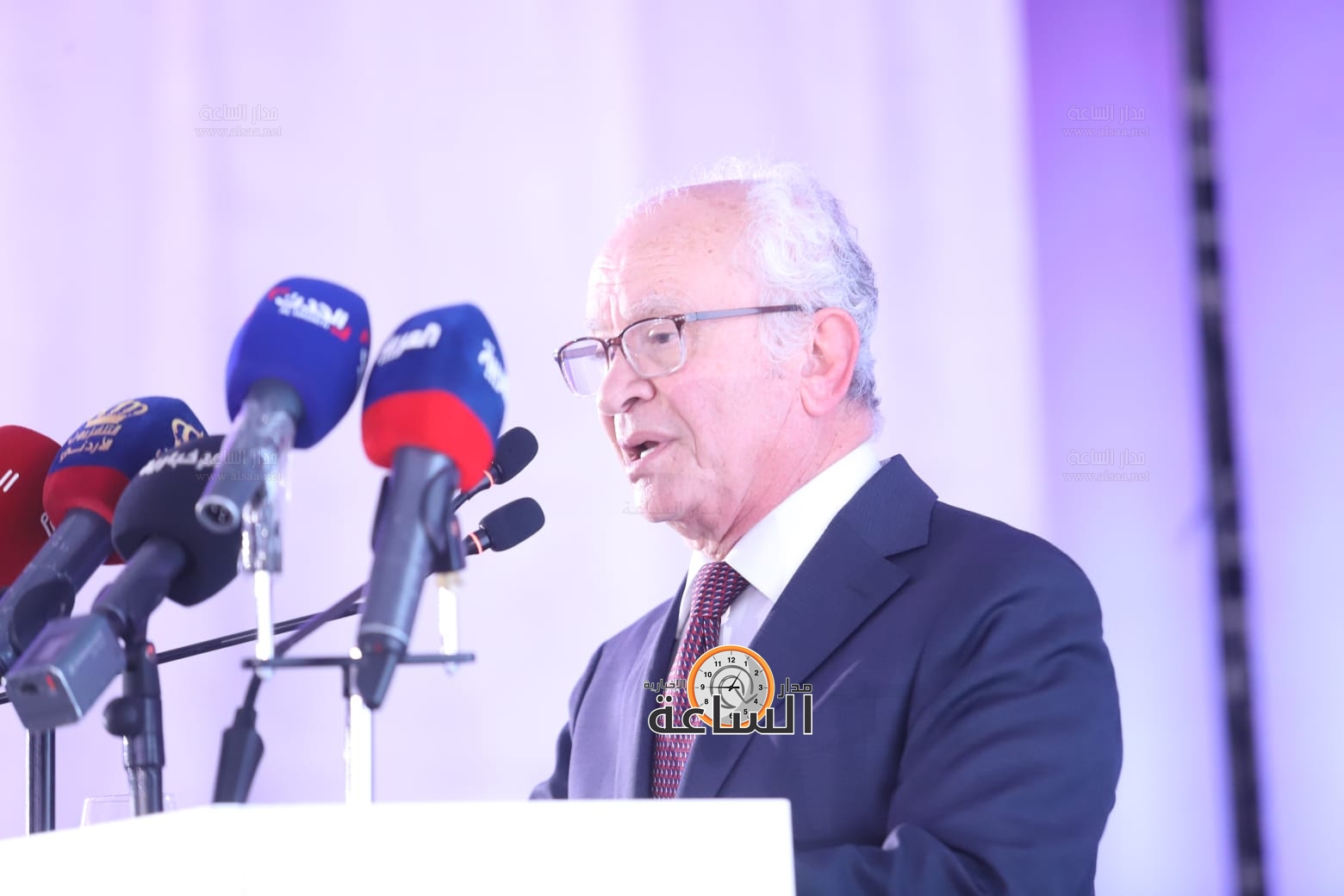 Madar Al-Saa Images 0.9193713368441374