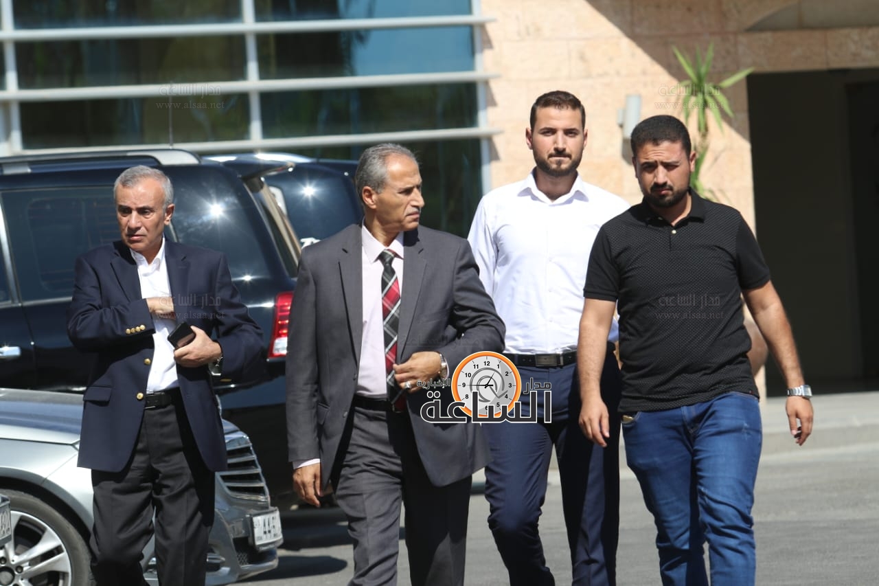 Madar Al-Saa Images 0.9389463357262794