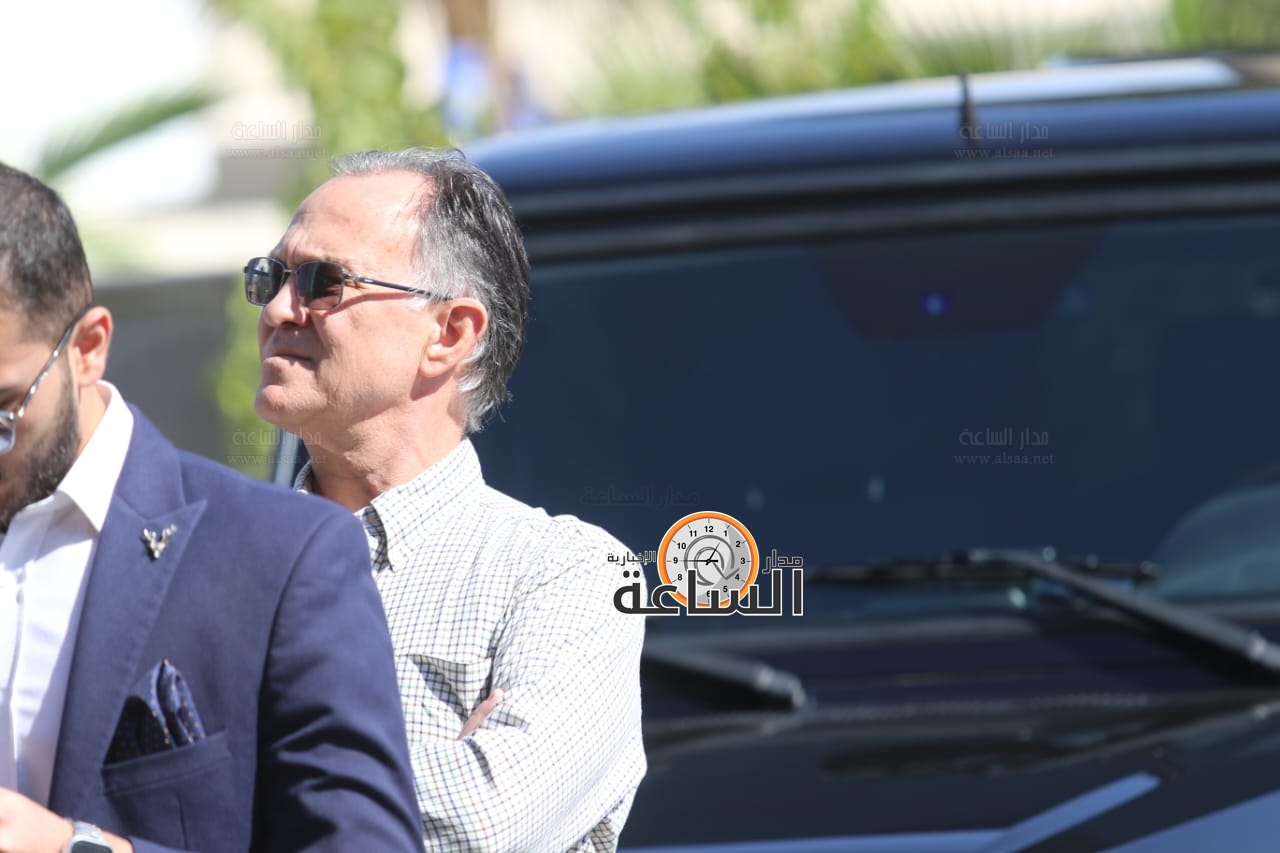 Madar Al-Saa Images 0.9284381825344521