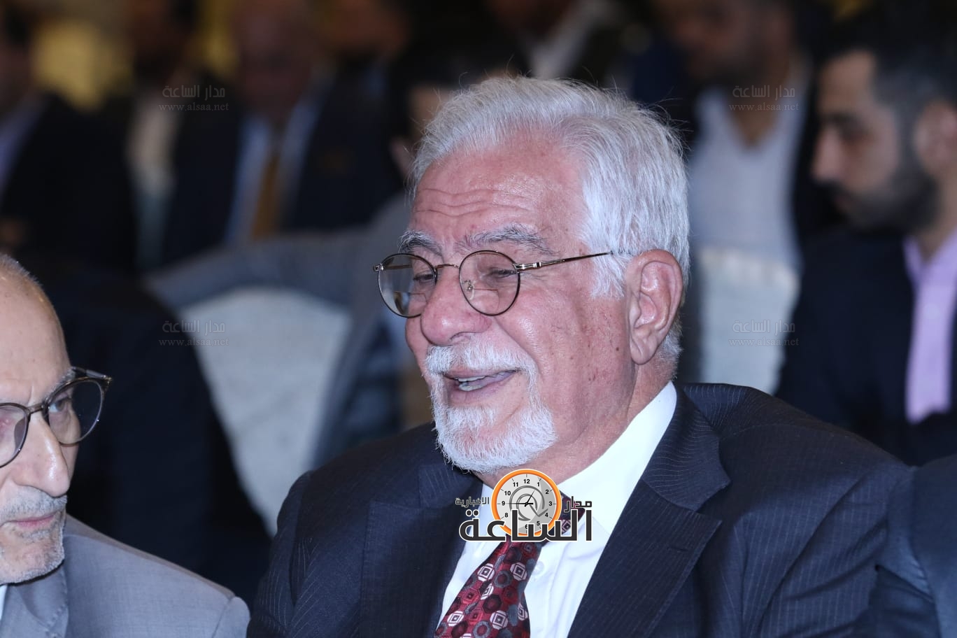 Madar Al-Saa Images 0.016963619121390217