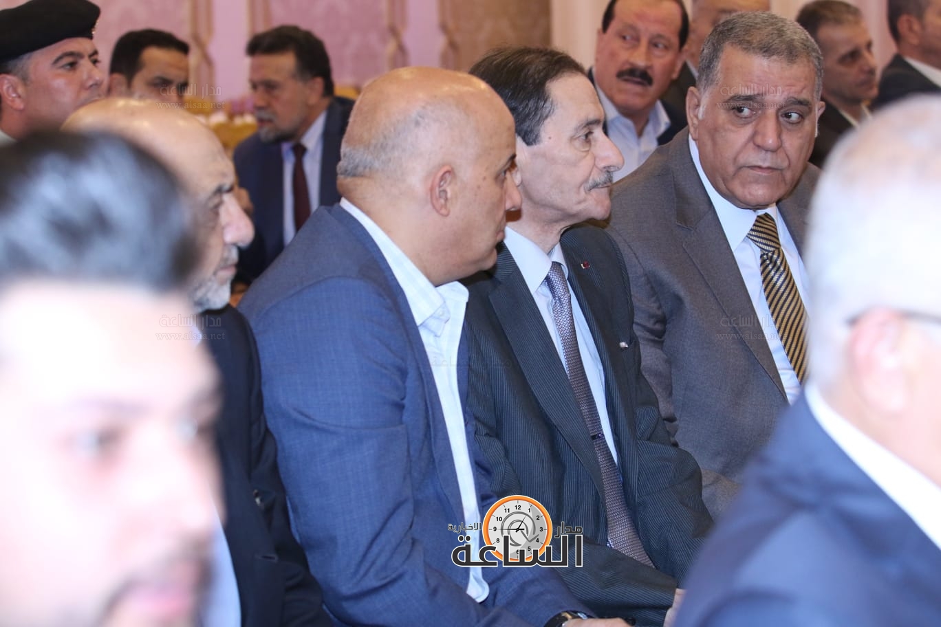 Madar Al-Saa Images 0.9275342553366799