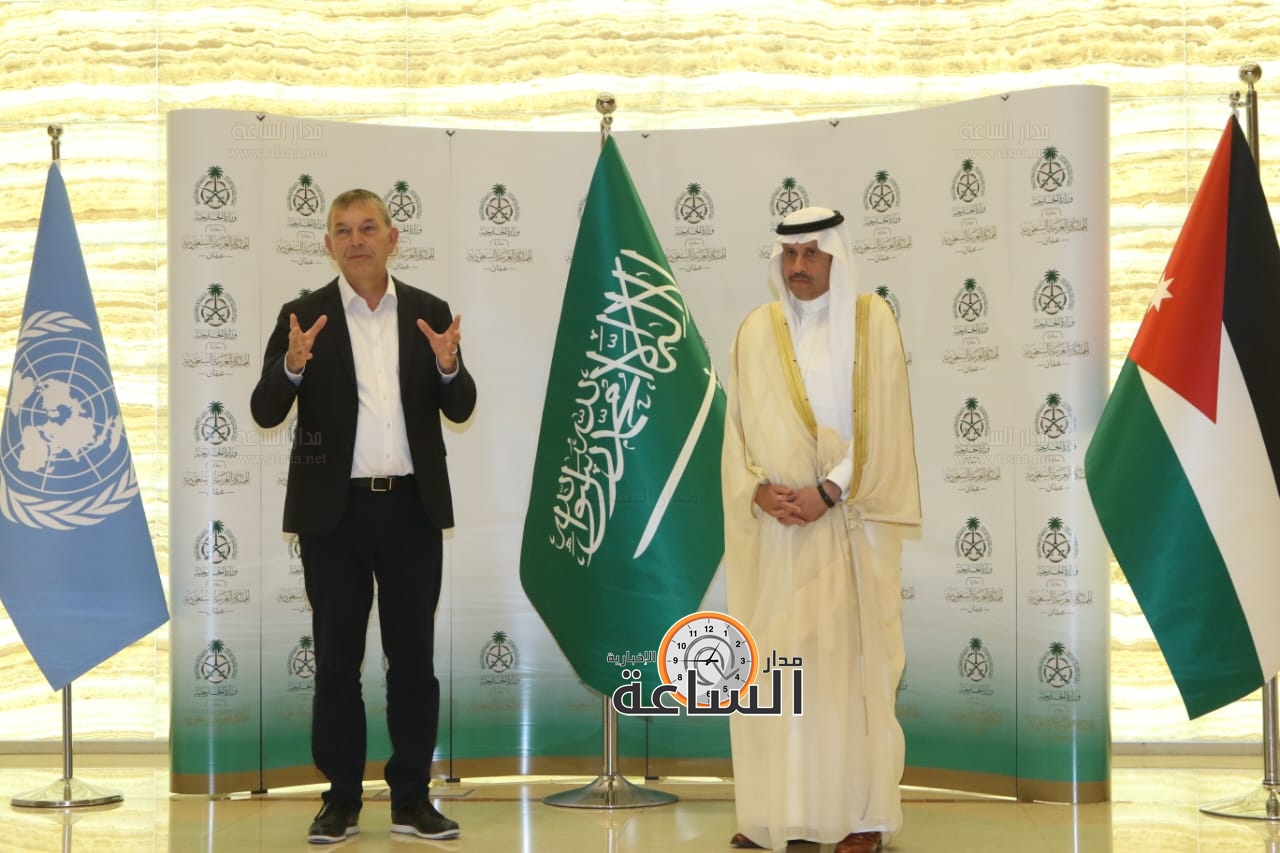 Madar Al-Saa Images 0.6844188565013428