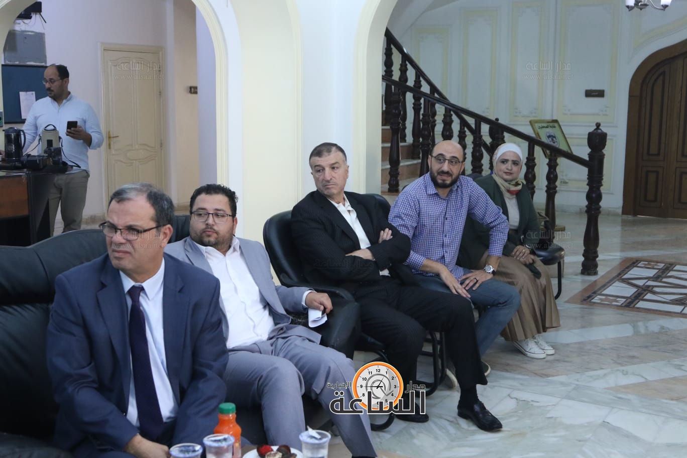 Madar Al-Saa Images 0.30324493209197856