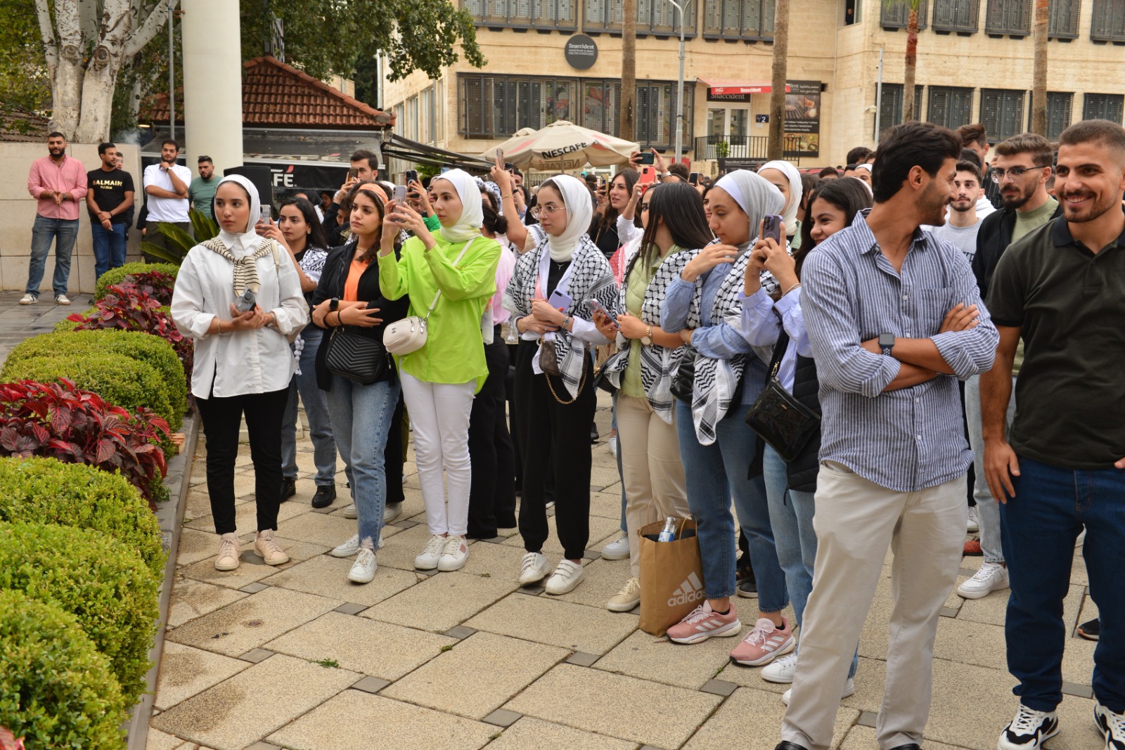 Madar Al-Saa Images 0.9303420930390573