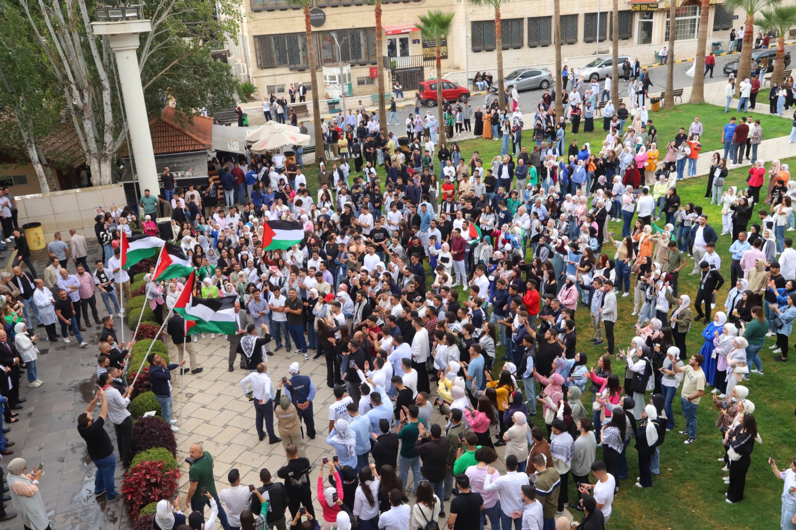 Madar Al-Saa Images 0.6457076404931135