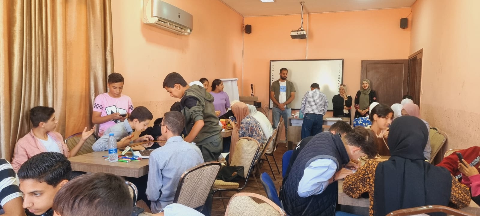 Madar Al-Saa Images 0.013942087128711478