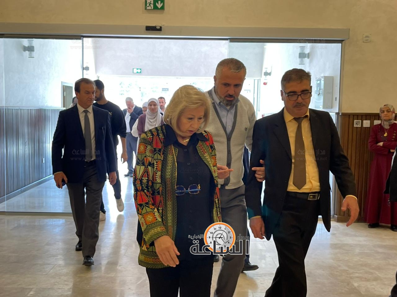 Madar Al-Saa Images 0.8626128560818882