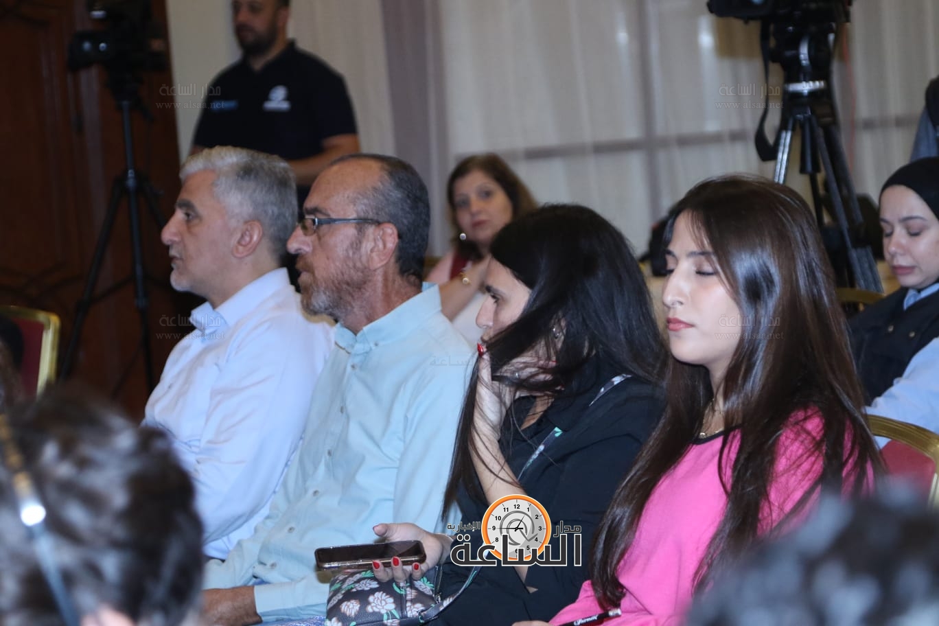 Madar Al-Saa Images 0.9413000910783271