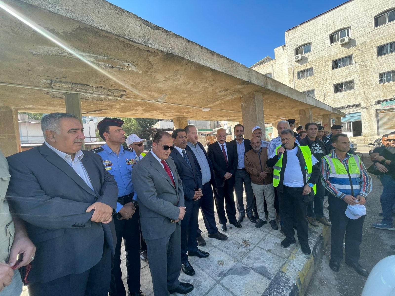 Madar Al-Saa Images 0.32443393723371106