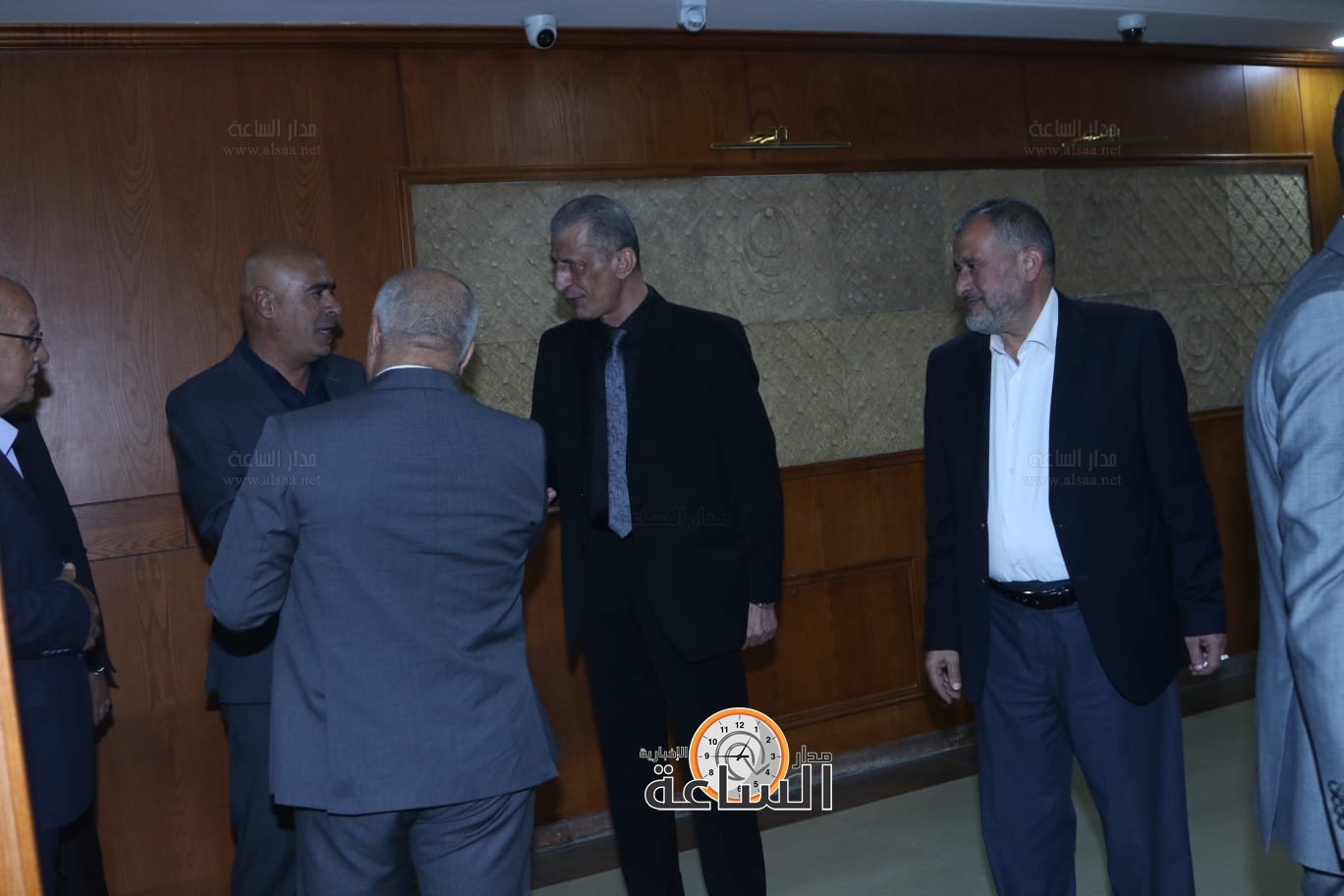 Madar Al-Saa Images 0.6532705451007936