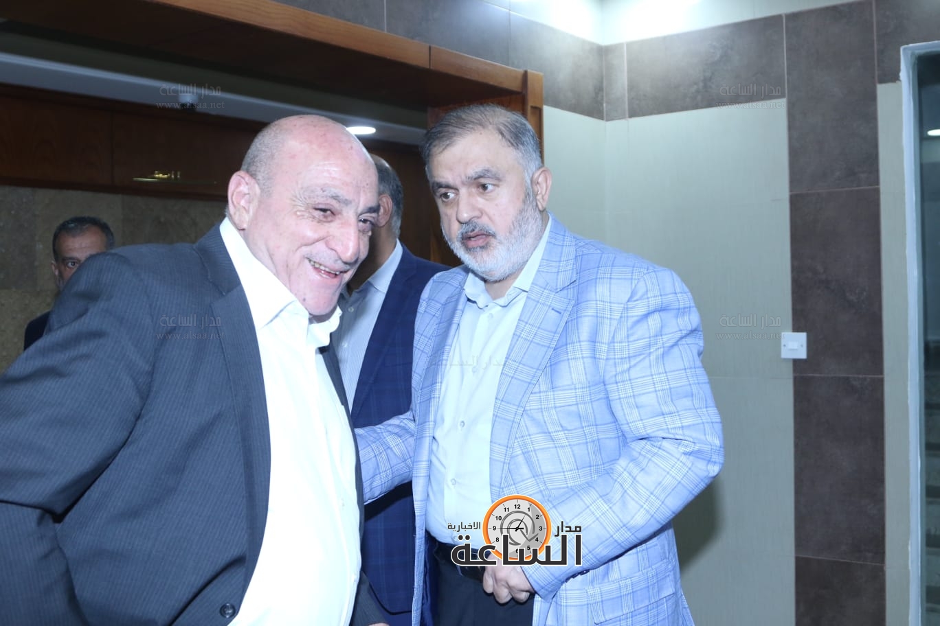 Madar Al-Saa Images 0.23355570667296388