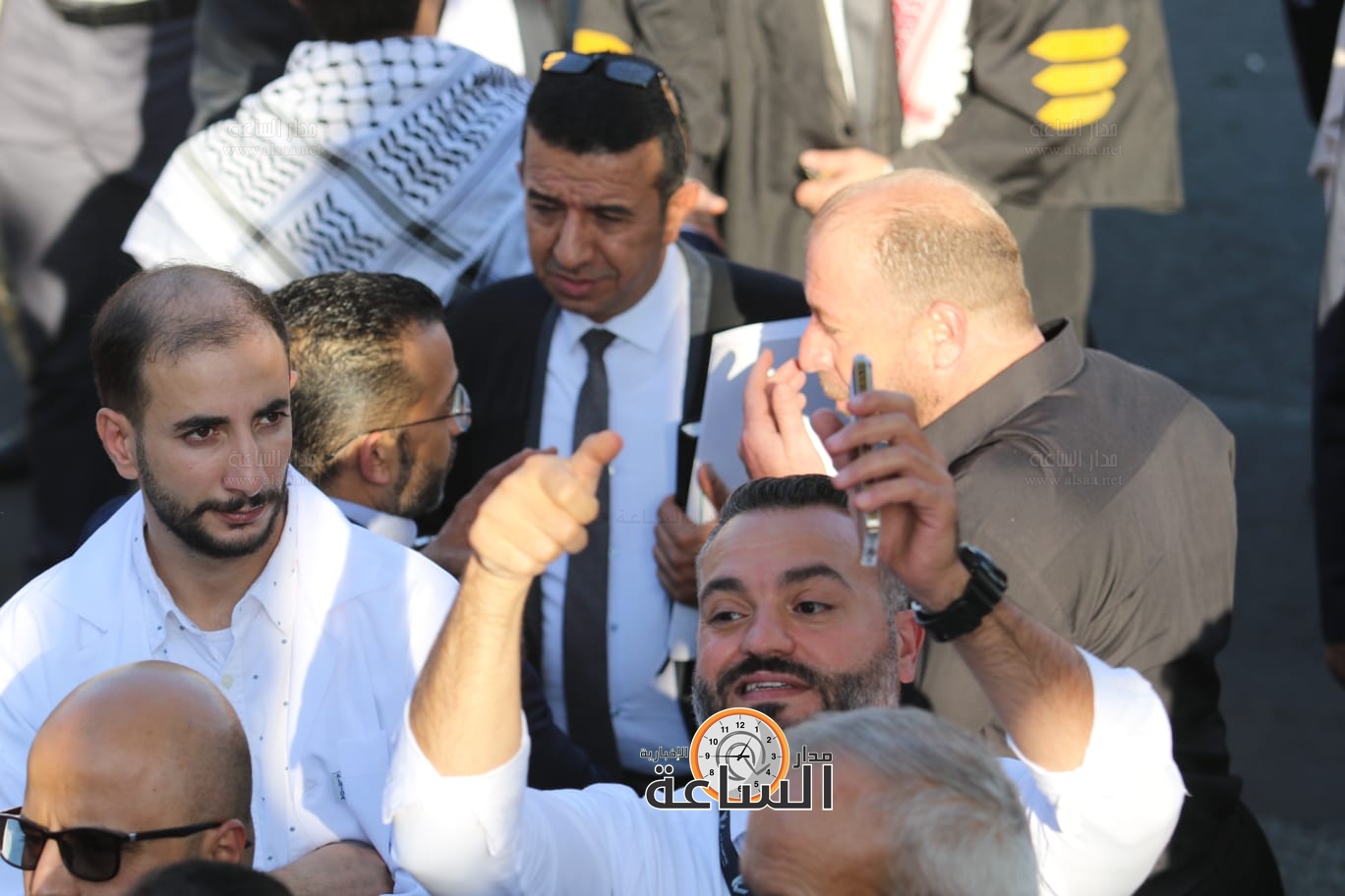 Madar Al-Saa Images 0.41004738138219876