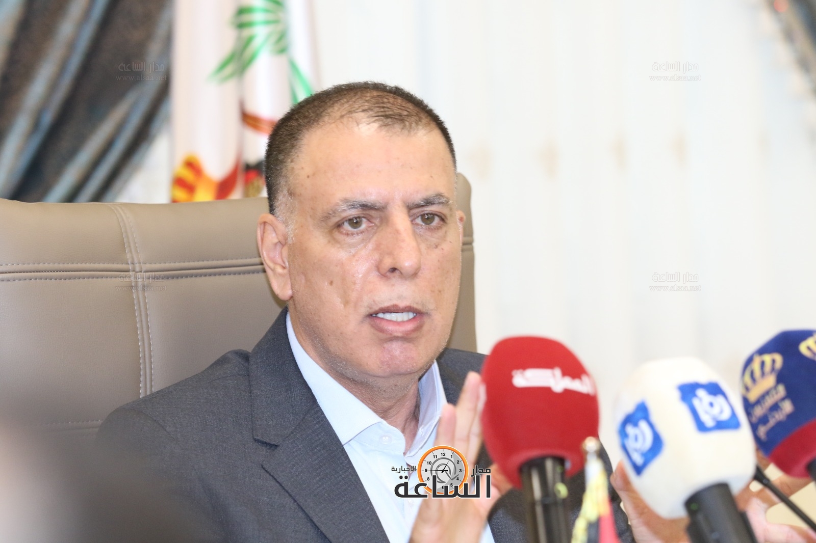 Madar Al-Saa Images 0.8998735957183053