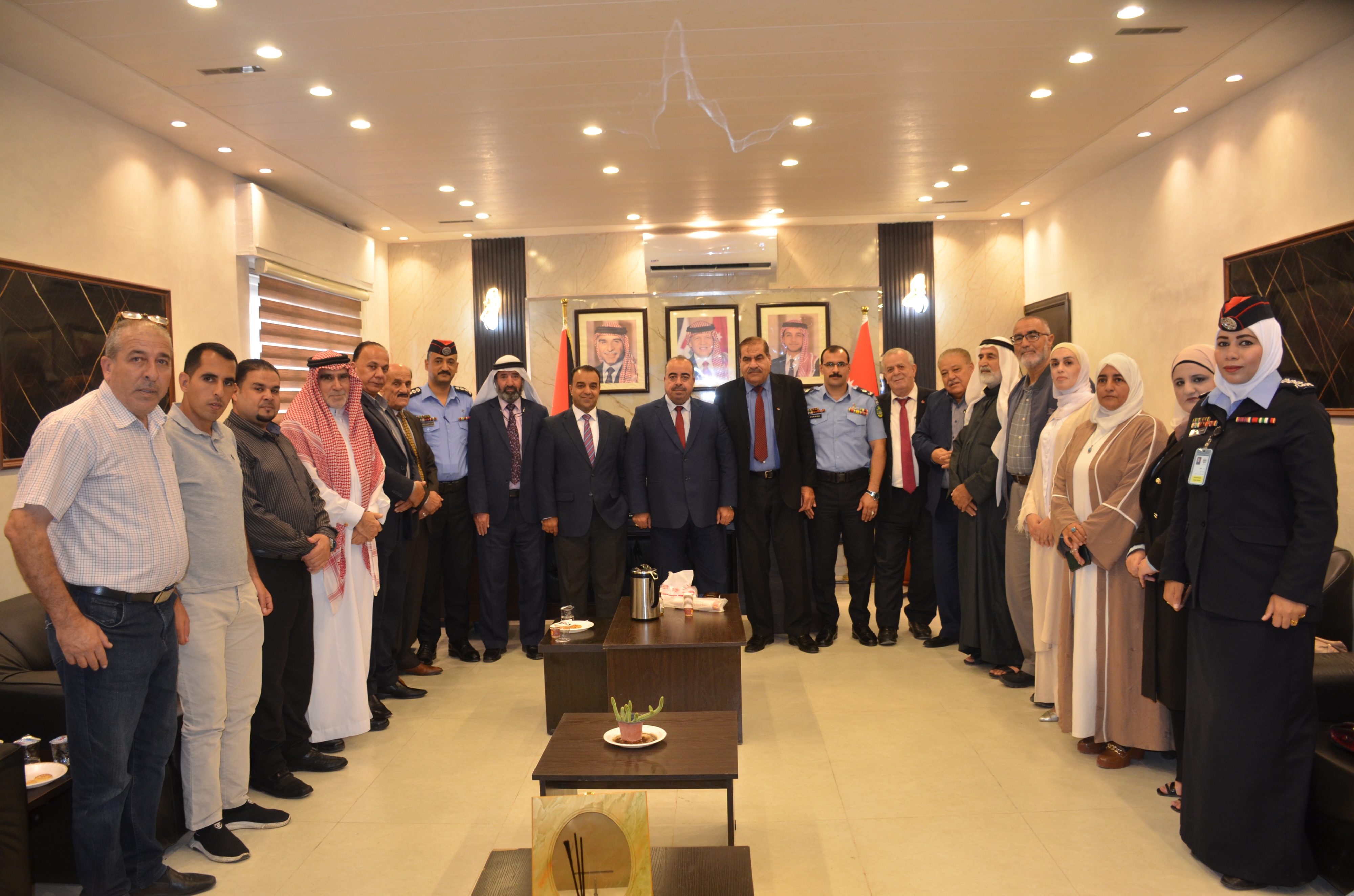 Madar Al-Saa Images 0.6839895053100264