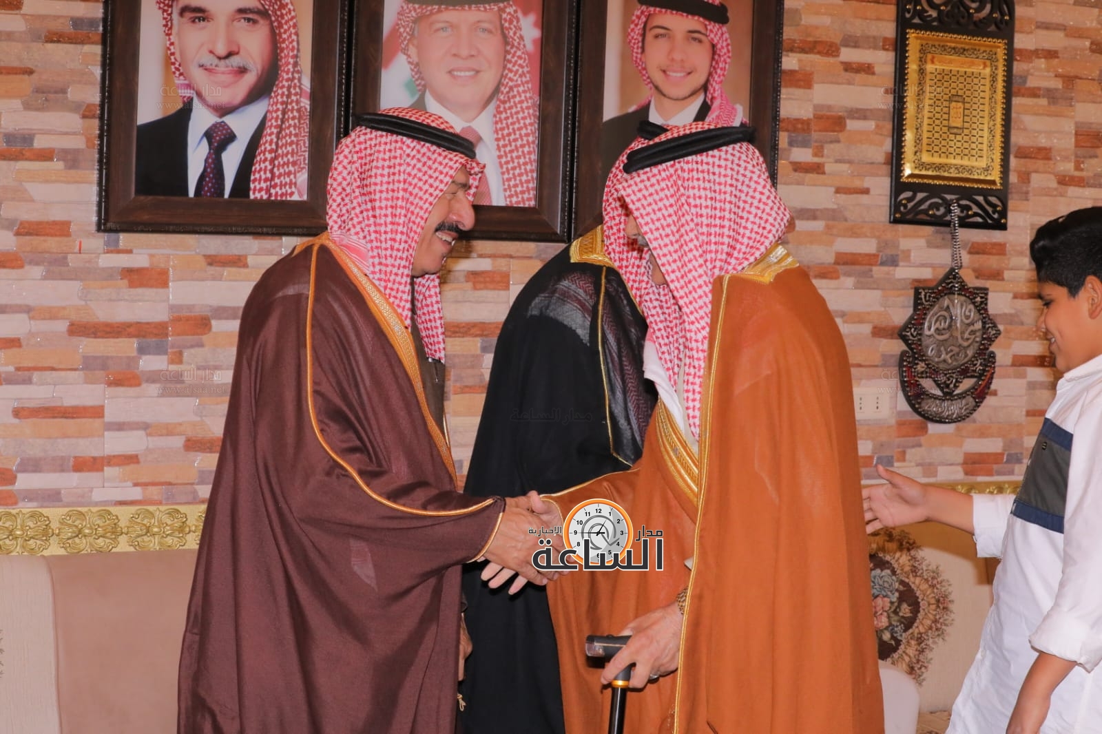 Madar Al-Saa Images 0.5352395488668367